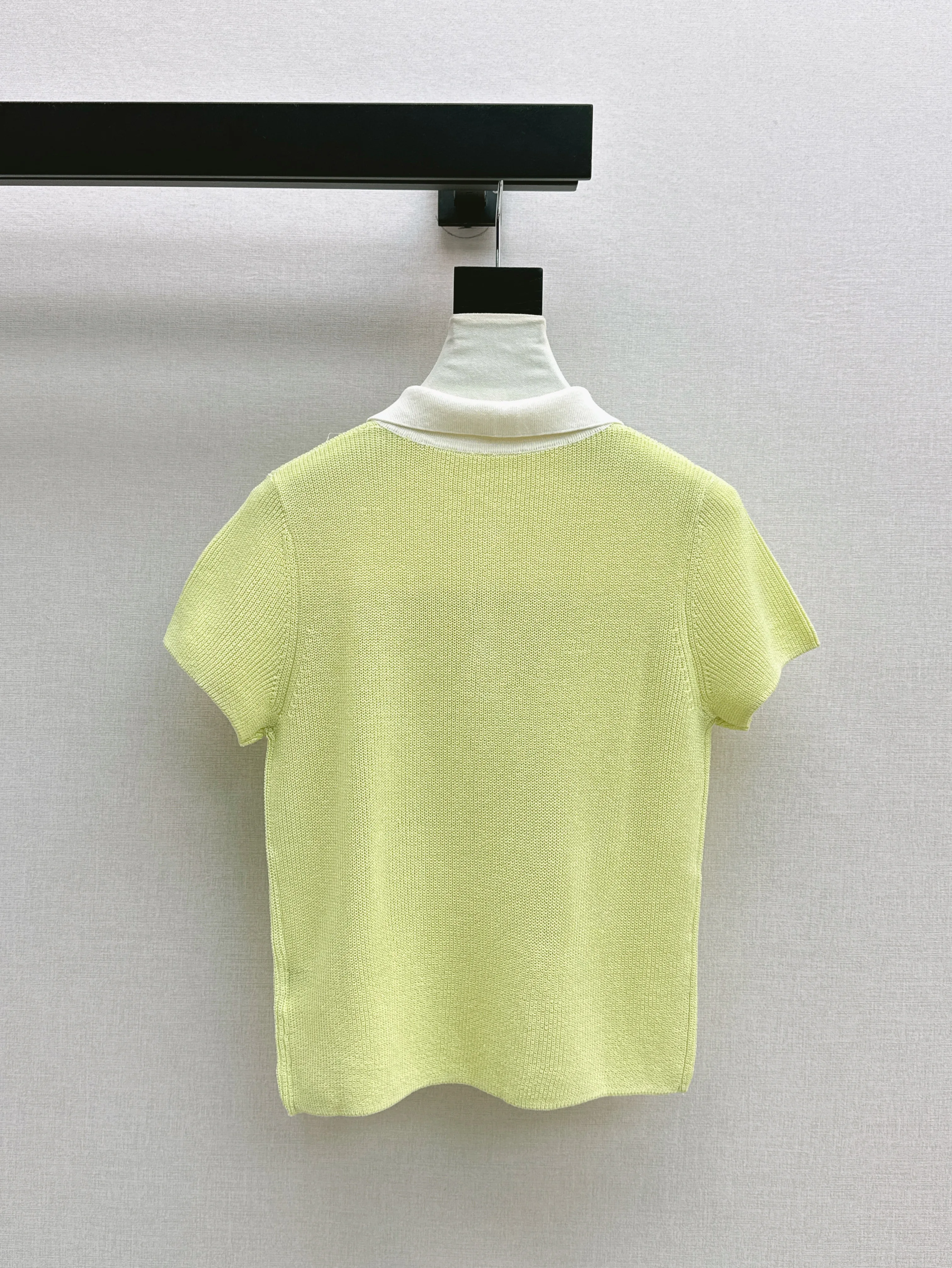 Spring And Summer's Latest Contrasting Color Lapel Knitted Short Sleeves Must-Have Age-Reducing College Style HX011
Spring And Summer's Latest Contrasting Color Lapel Knitted Short Sleeves Must-Have Age-Reducing College Style HX011