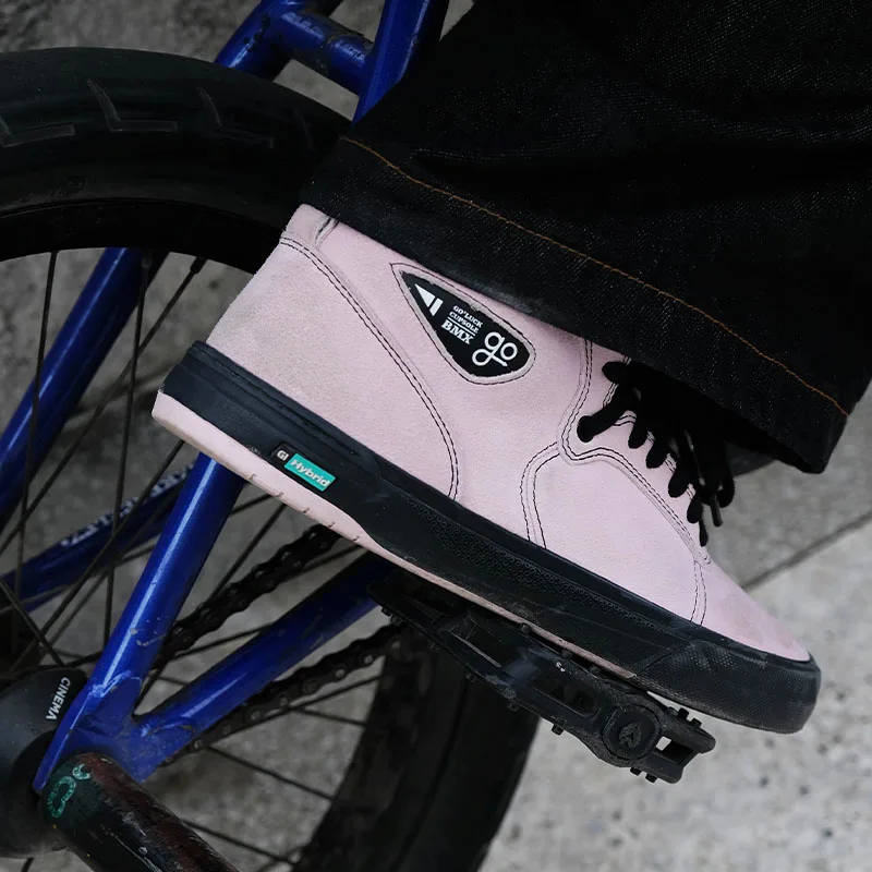 Pro BMX Sneaker Goluck новейшие туфли для скейтбординга средней высоты. Улучшенная долговечность, кроссовки для выступлений с дикой амортизацией.
Pro BMX Sneaker Goluck новейшие туфли для скейтбординга средней высоты. Улучшенная долговечность, кроссовки для выступлений с дикой амортизацией.