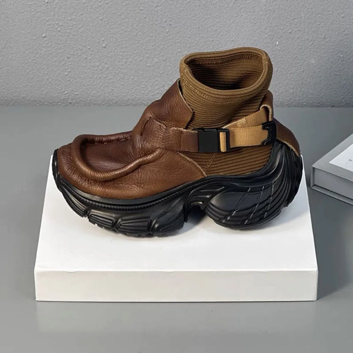 Men's Fashion Buckle Strap Sock Boots Thick Sole Height Increasing Leather Casual Footwear
Men's Fashion Buckle Strap Sock Boots Thick Sole Height Increasing Leather Casual Footwear