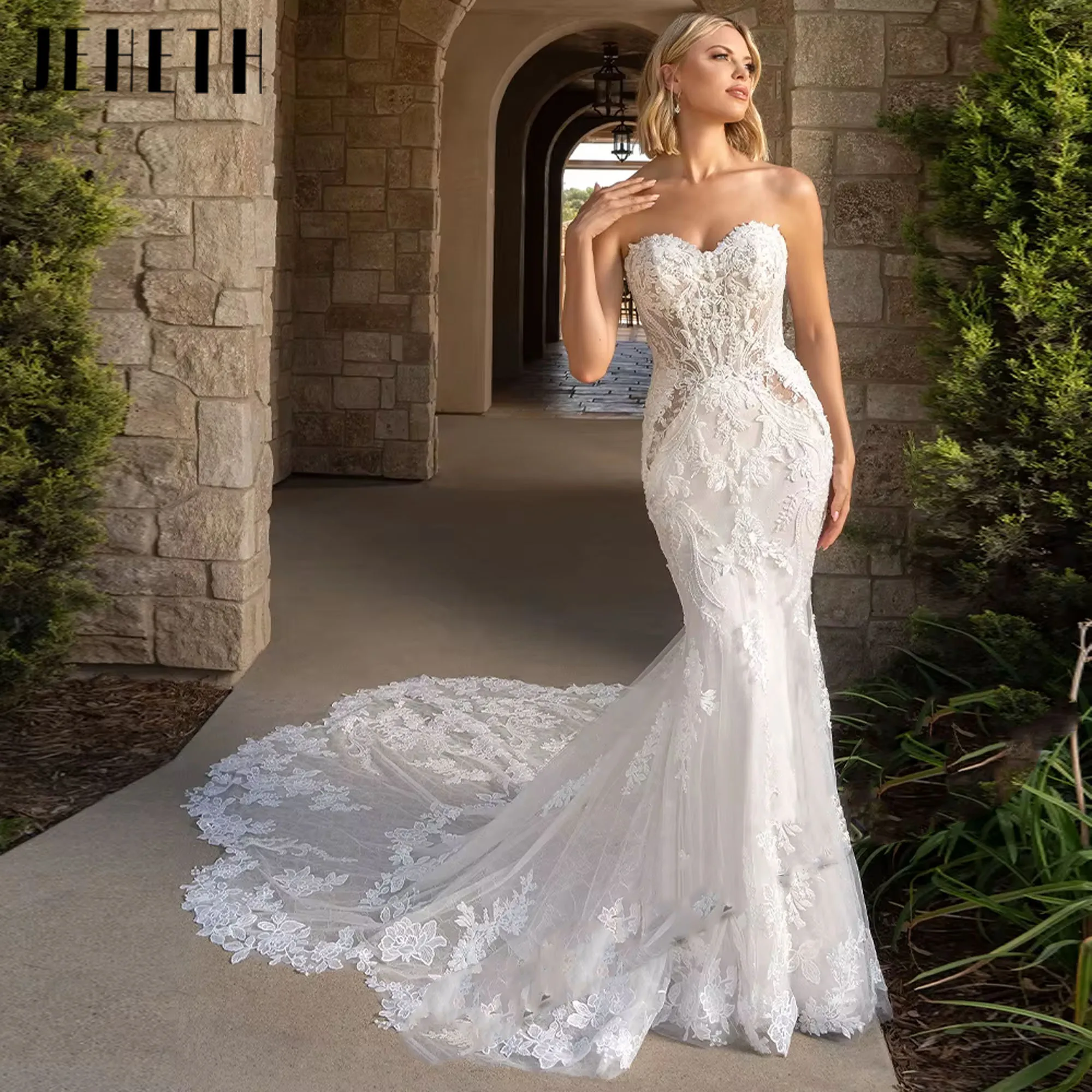 JEHETH Fashionable Mermaid Sweetheart Wedding Dress Classic Lace Appliques Strapless Sleeveless Buttons Bridal Gown Customized
JEHETH Fashionable Mermaid Sweetheart Wedding Dress Classic Lace Appliques Strapless Sleeveless Buttons Bridal Gown Customized