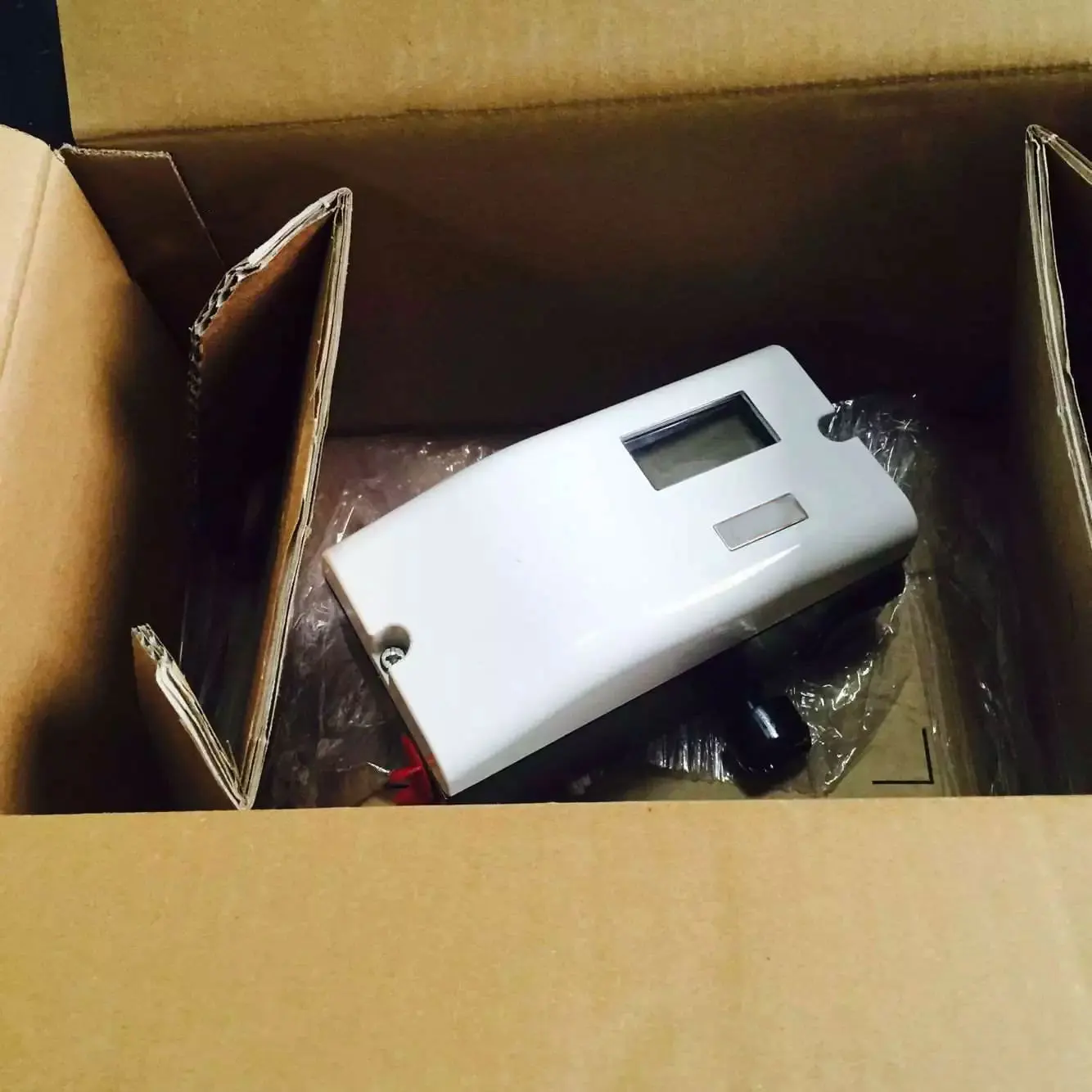 Совершенно новый V18345-1010121001 V18345-1010221001 V18345-1010251001 V18345-1010421001 Гарантия один год
Совершенно новый V18345-1010121001 V18345-1010221001 V18345-1010251001 V18345-1010421001 Гарантия один год