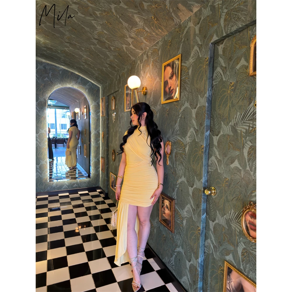 Mila Customized Yellow Asymmetrical High Neck Ruched Prom Dress Sheath Sleeveless Formal Evening Short Vestidos De Fiesta 2026
Mila Customized Yellow Asymmetrical High Neck Ruched Prom Dress Sheath Sleeveless Formal Evening Short Vestidos De Fiesta 2026