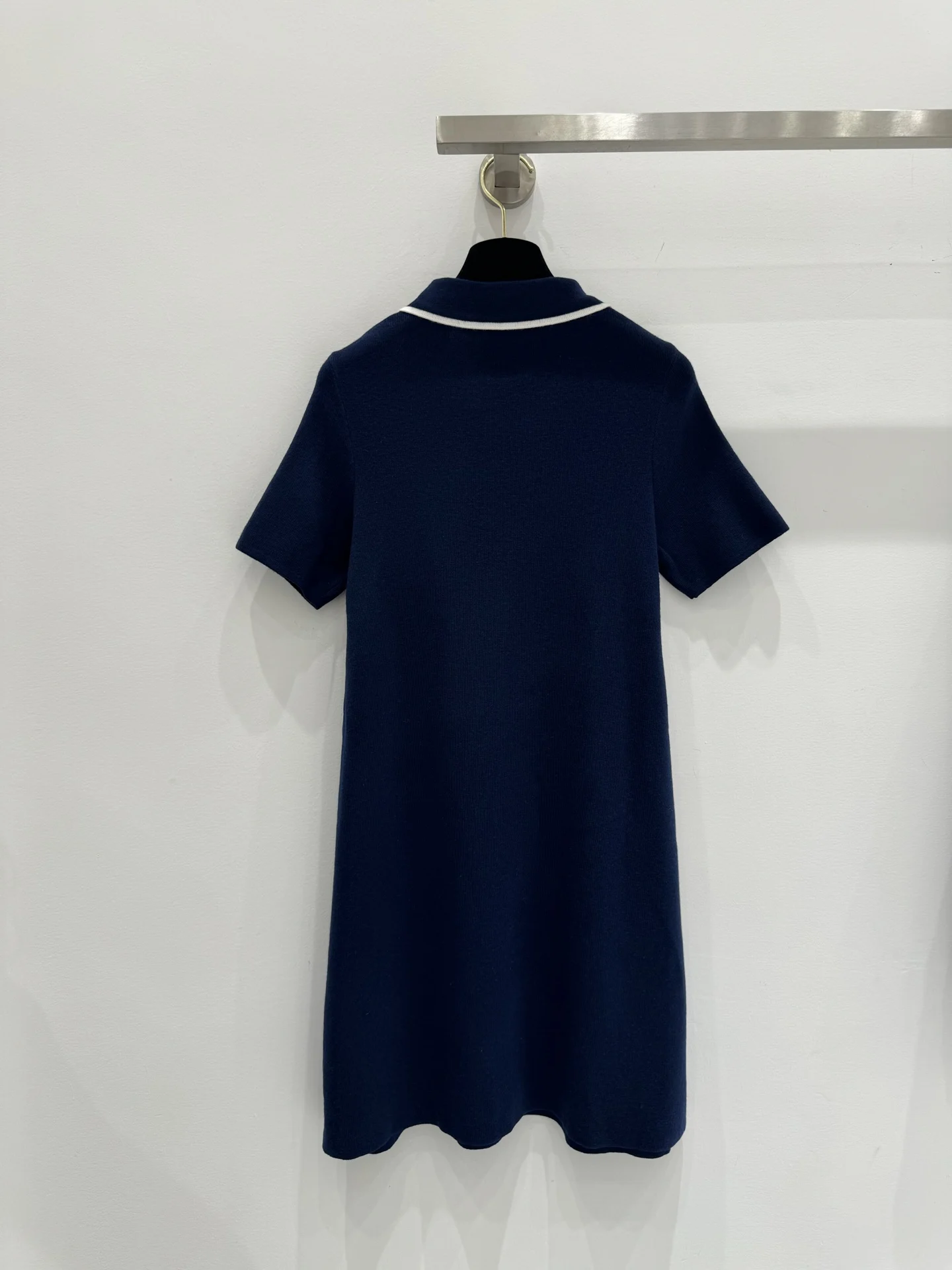 2025 Summer New Polo Shirt Long Skirt in Navy Blue Slim Fit and Slimming Fabric Soft and Comfortable College Style WYY-30
2025 Summer New Polo Shirt Long Skirt in Navy Blue Slim Fit and Slimming Fabric Soft and Comfortable College Style WYY-30