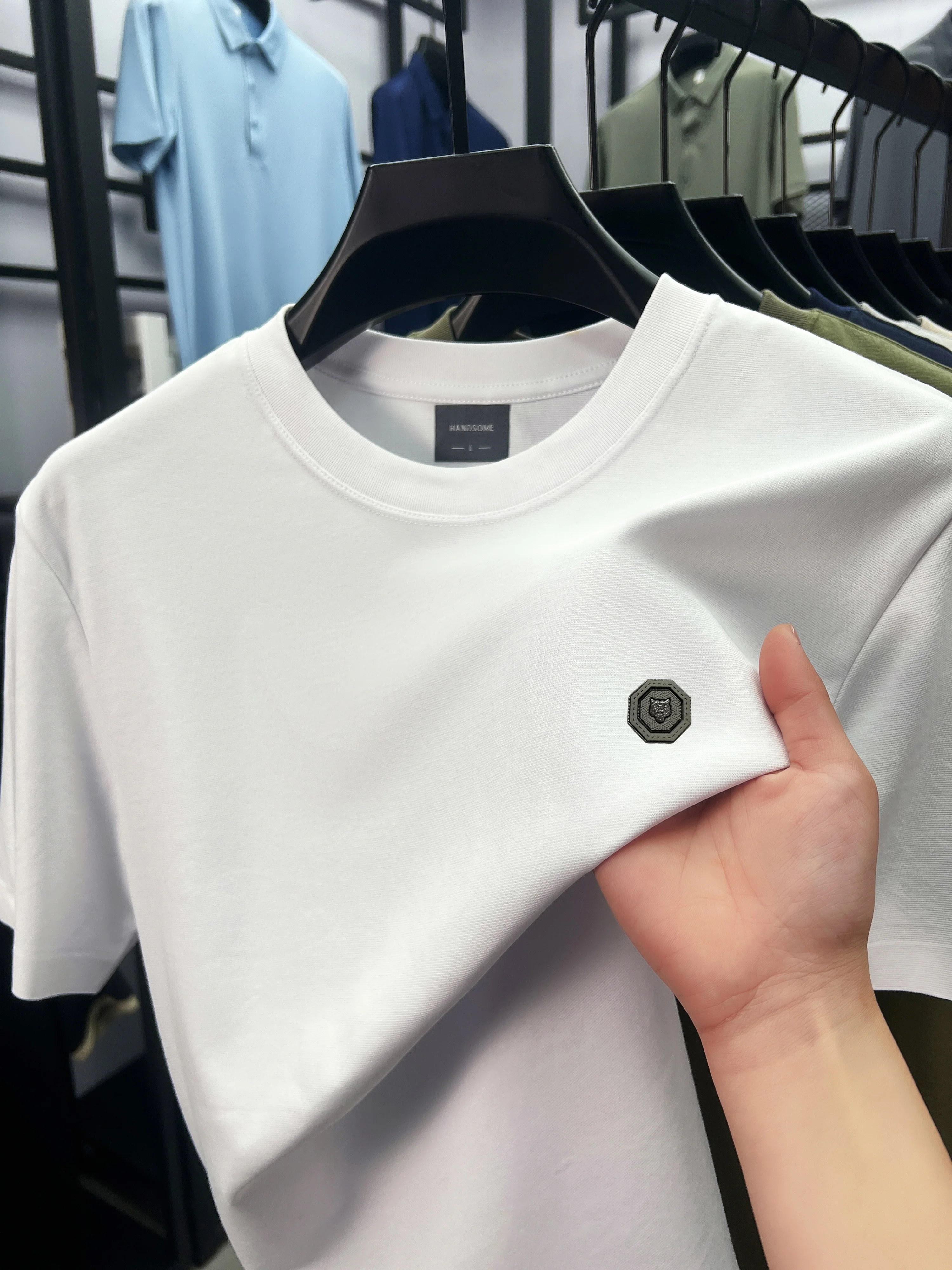 Brand short sleeved T-shirt for men 2025 new business fashion breathable comfortable T-shirt trend simple casual round neck top
Brand short sleeved T-shirt for men 2025 new business fashion breathable comfortable T-shirt trend simple casual round neck top