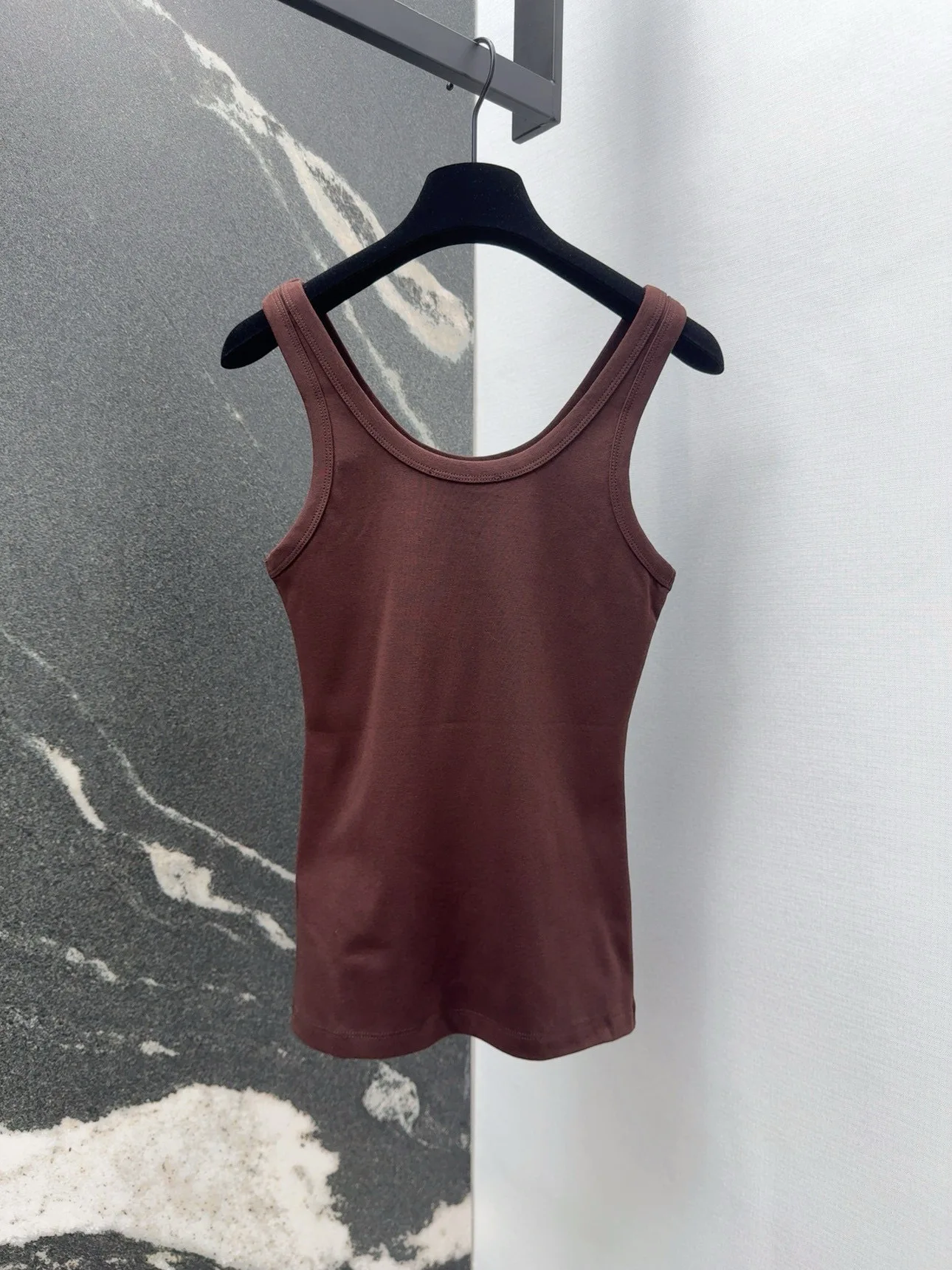 2025 Summer Fashion New Women'S Clothing Age-Reducing Girl Temperament Versatile Classic Slim H Version Giant Slimming Vest
2025 Summer Fashion New Women'S Clothing Age-Reducing Girl Temperament Versatile Classic Slim H Version Giant Slimming Vest
