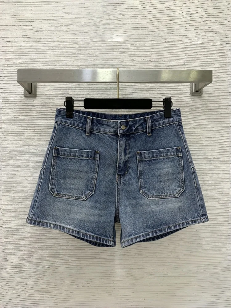 Summer Women's Denim Shorts With High Waist Embroidered Letters Double Pockets Washed Cotton Shorts
Summer Women's Denim Shorts With High Waist Embroidered Letters Double Pockets Washed Cotton Shorts