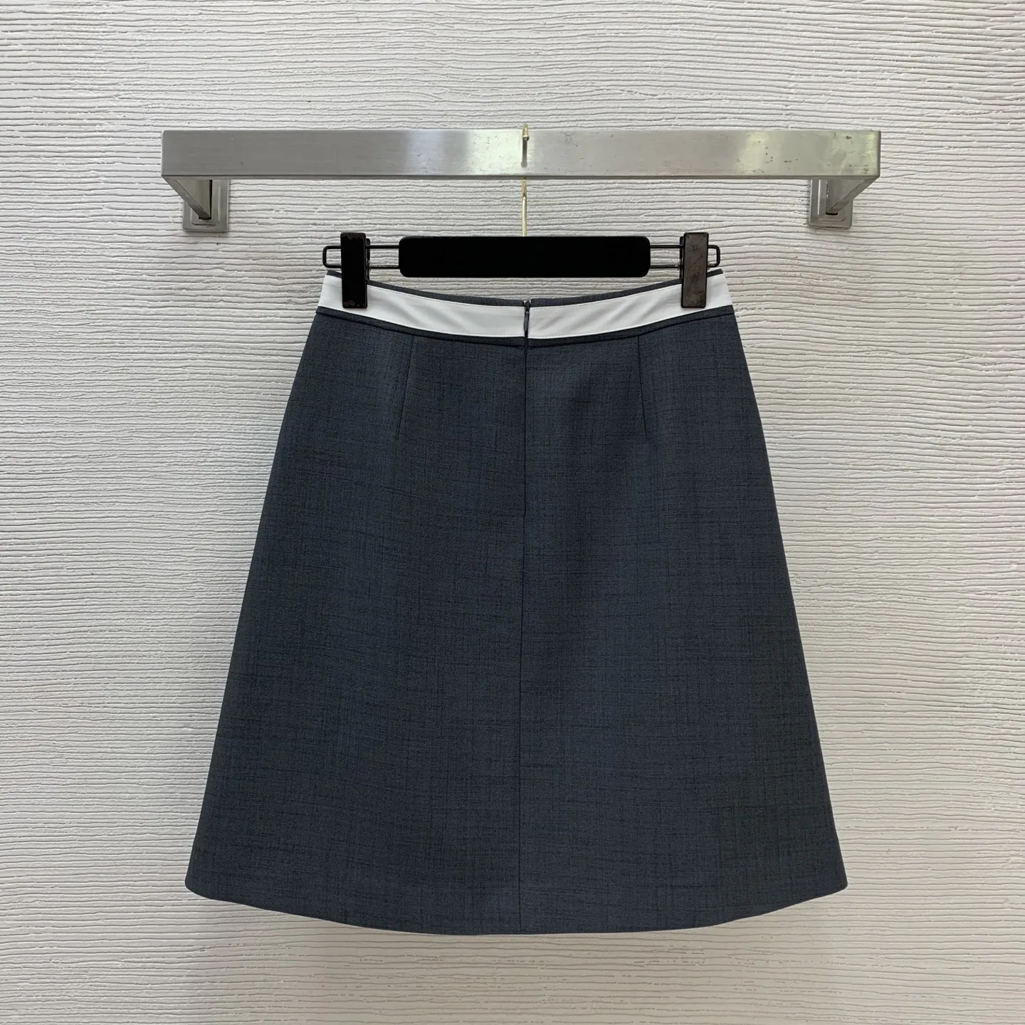2026 Women Clothing Early Spring Wear Pleated Design High Waist Slim Pleated Skirt Comfortable Versatile Beautiful
2026 Women Clothing Early Spring Wear Pleated Design High Waist Slim Pleated Skirt Comfortable Versatile Beautiful