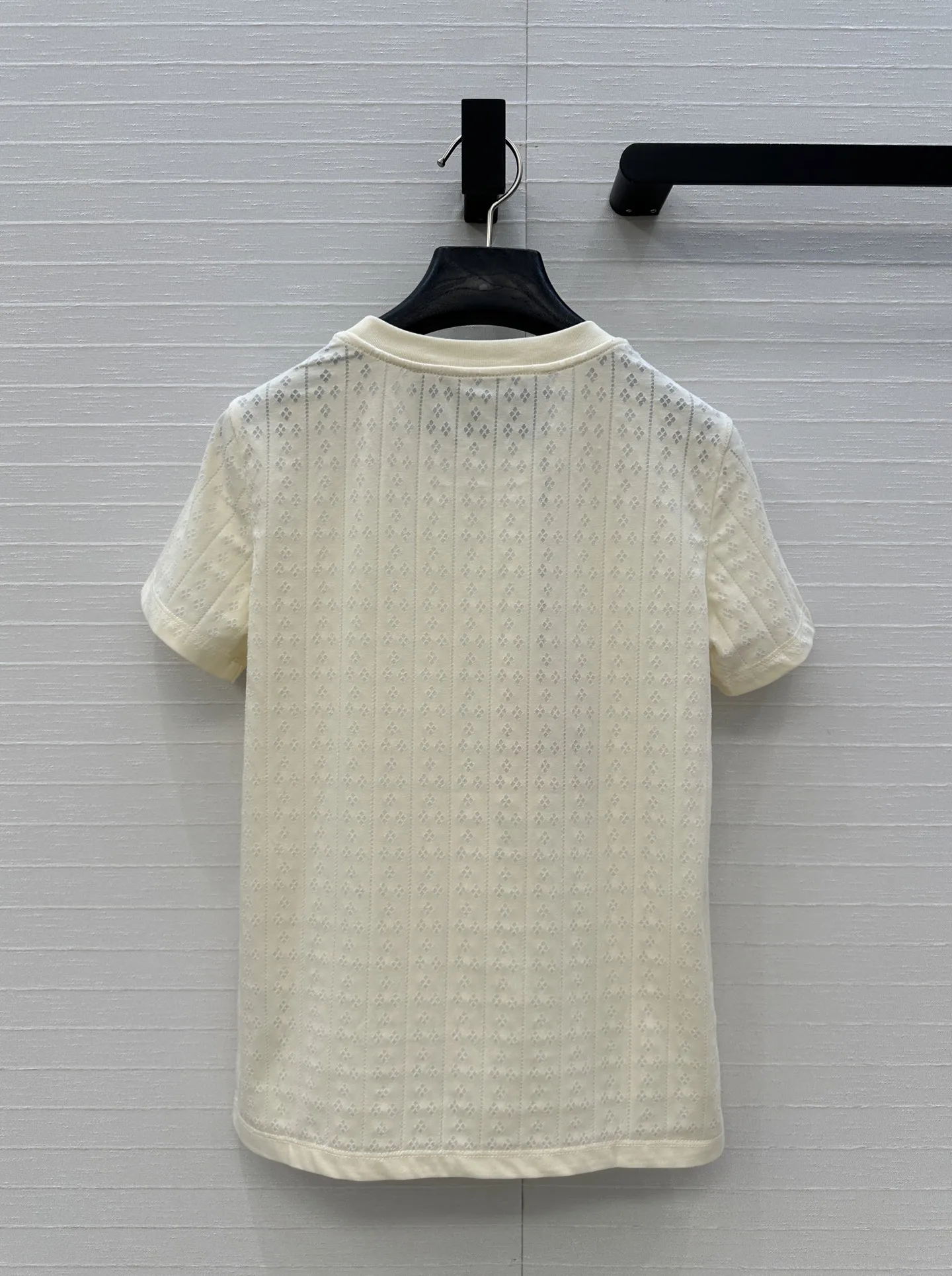 High Quality Spring And Summer Women's T-shirt Casual Fashion O-neck Knitting Rhinestone Bow Hollow-Out Cotton Tee JQ110
High Quality Spring And Summer Women's T-shirt Casual Fashion O-neck Knitting Rhinestone Bow Hollow-Out Cotton Tee JQ110