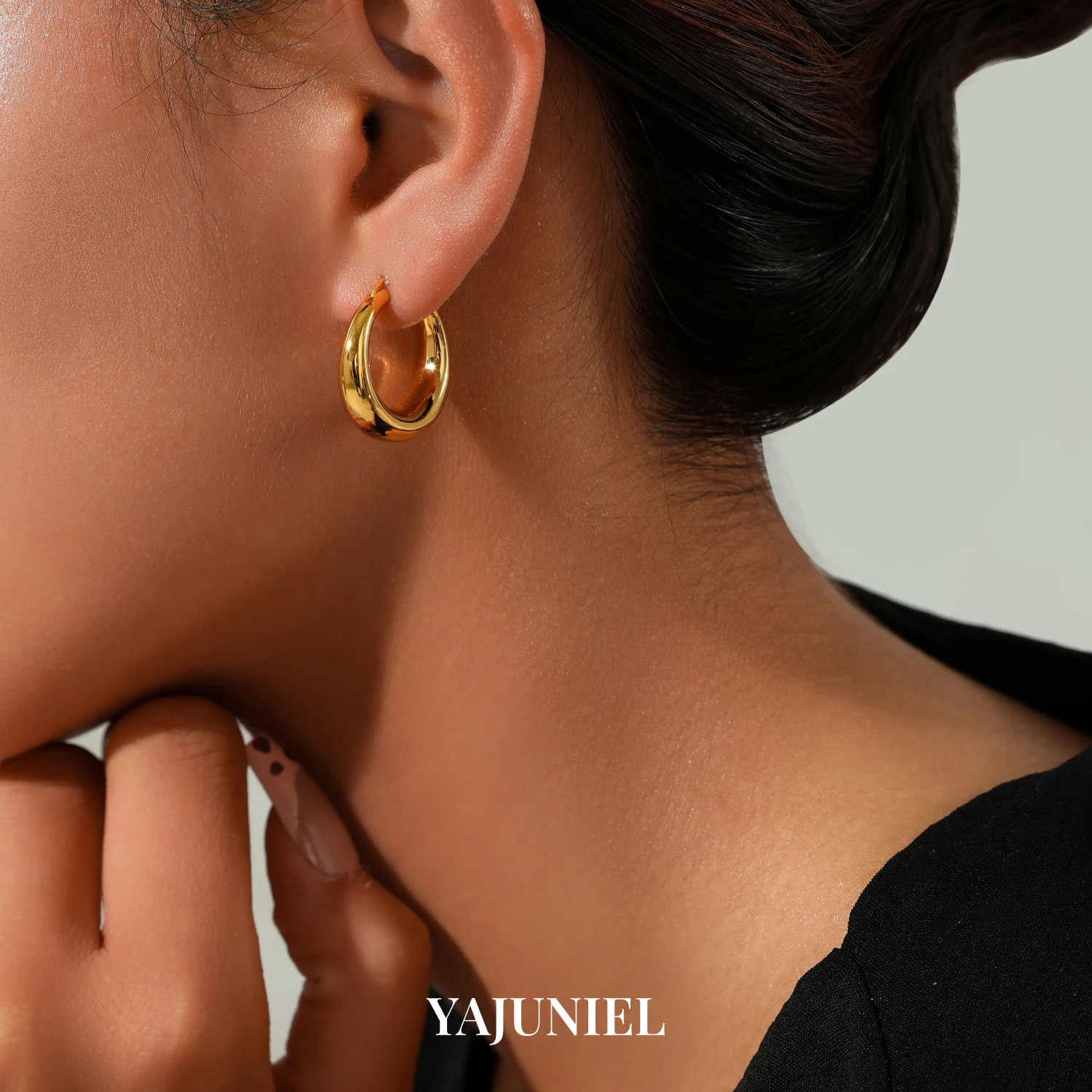 YAJUNIEL 24K Real Gold Plated Chunky Hoop Earrings for Women Hypoallergenic Thick Brass Tube Hoops Modern Minimalist Jewelry
YAJUNIEL 24K Real Gold Plated Chunky Hoop Earrings for Women Hypoallergenic Thick Brass Tube Hoops Modern Minimalist Jewelry