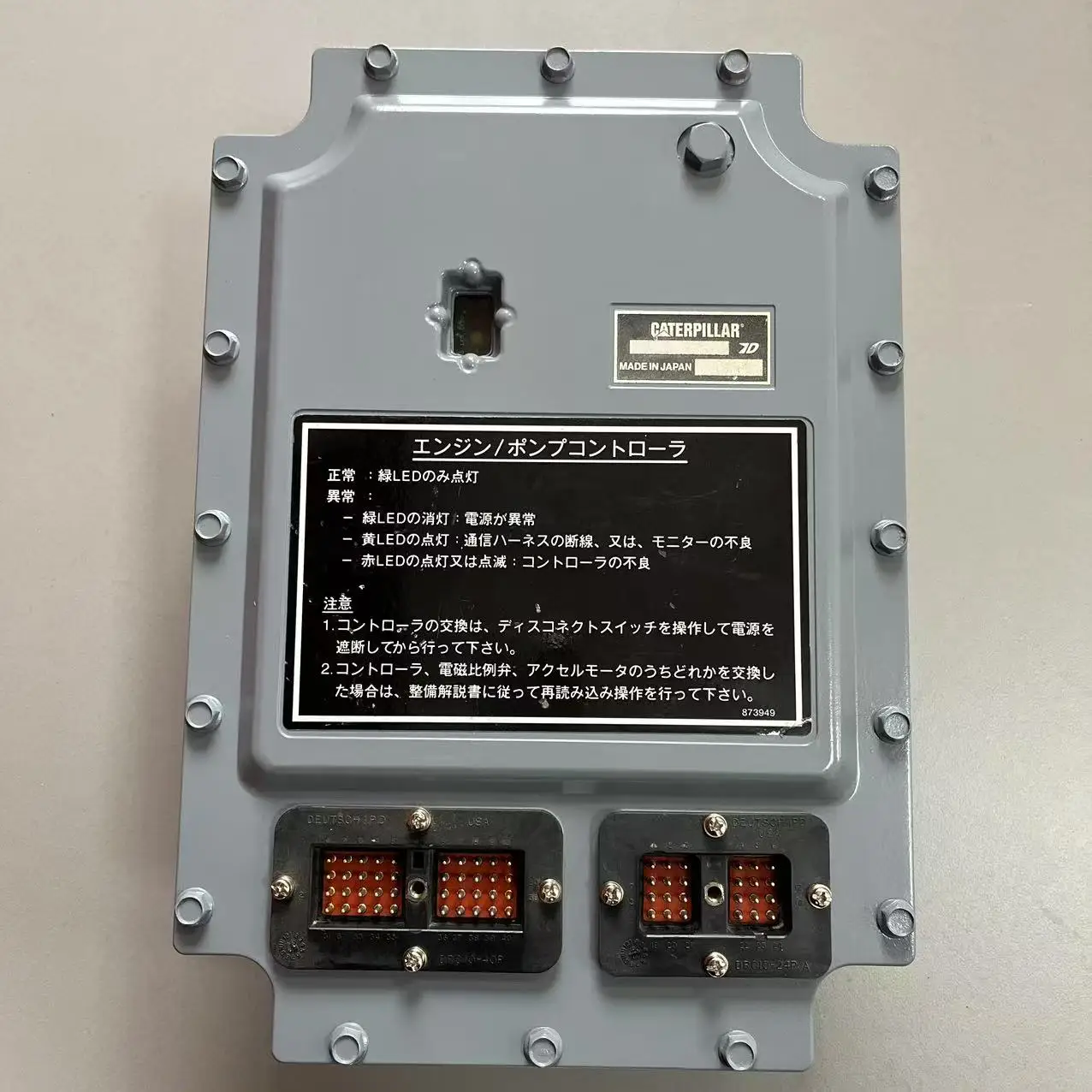 For Caterpillar (Carter) E320, 320A, 312A and 320V2, the Electronic Control Unit (ECU) is brand new.
For Caterpillar (Carter) E320, 320A, 312A and 320V2, the Electronic Control Unit (ECU) is brand new.