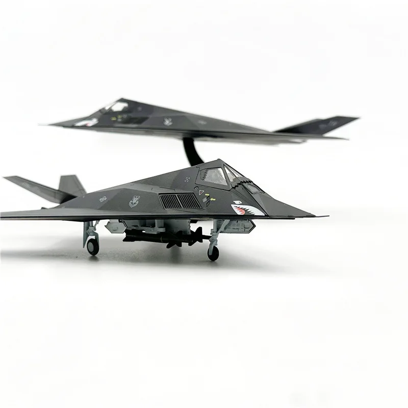 Wltk USAF F-117 Nighthawk Stealth Attack Aircraft Shark Mouth Painting 1/72 Diecast Airplane Model
Wltk USAF F-117 Nighthawk Stealth Attack Aircraft Shark Mouth Painting 1/72 Diecast Airplane Model