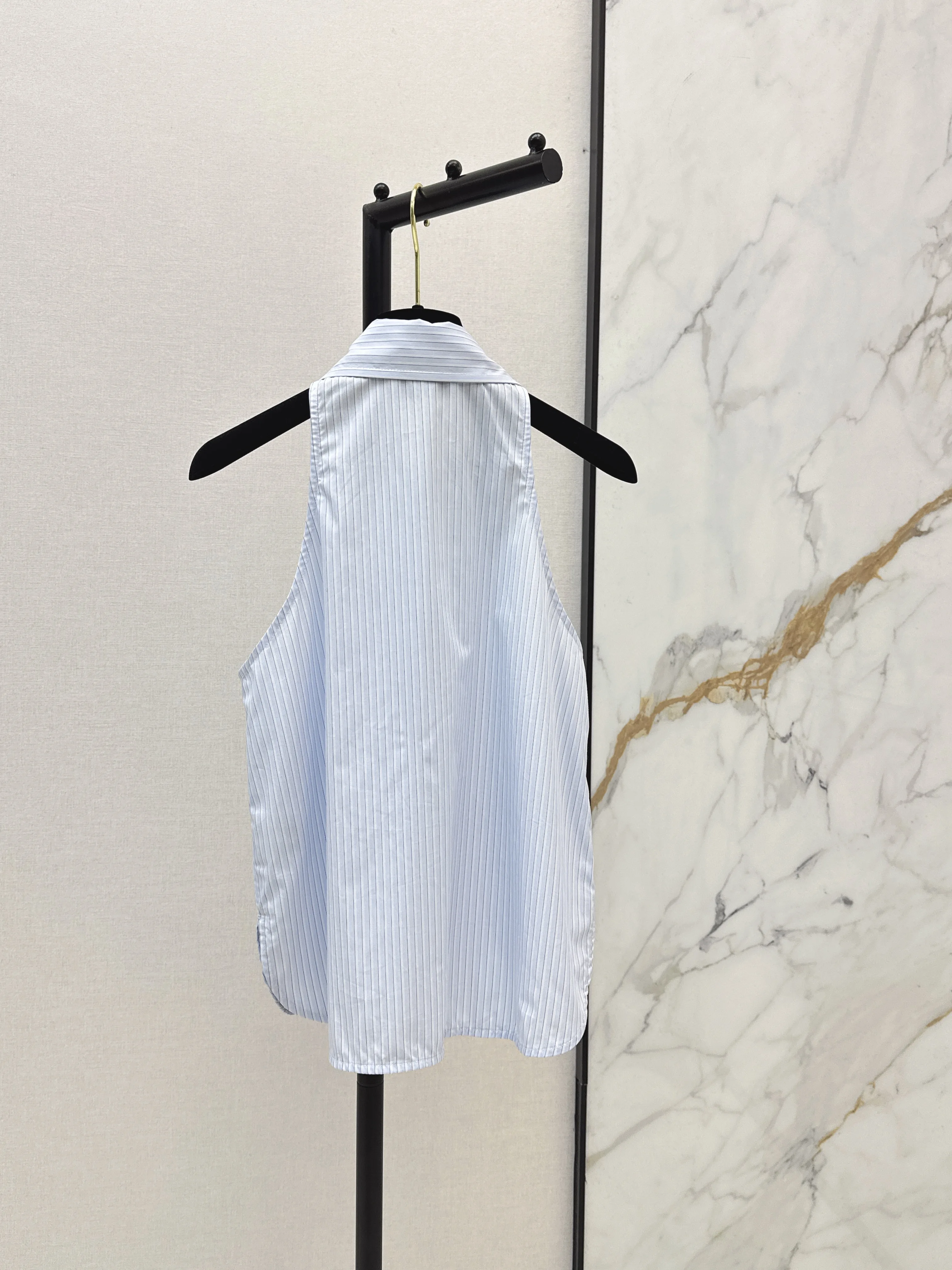 2026 New Striped Lapel Top For Women Versatile Fashion Unique Sleeveless Vest Sweet Style
2026 New Striped Lapel Top For Women Versatile Fashion Unique Sleeveless Vest Sweet Style