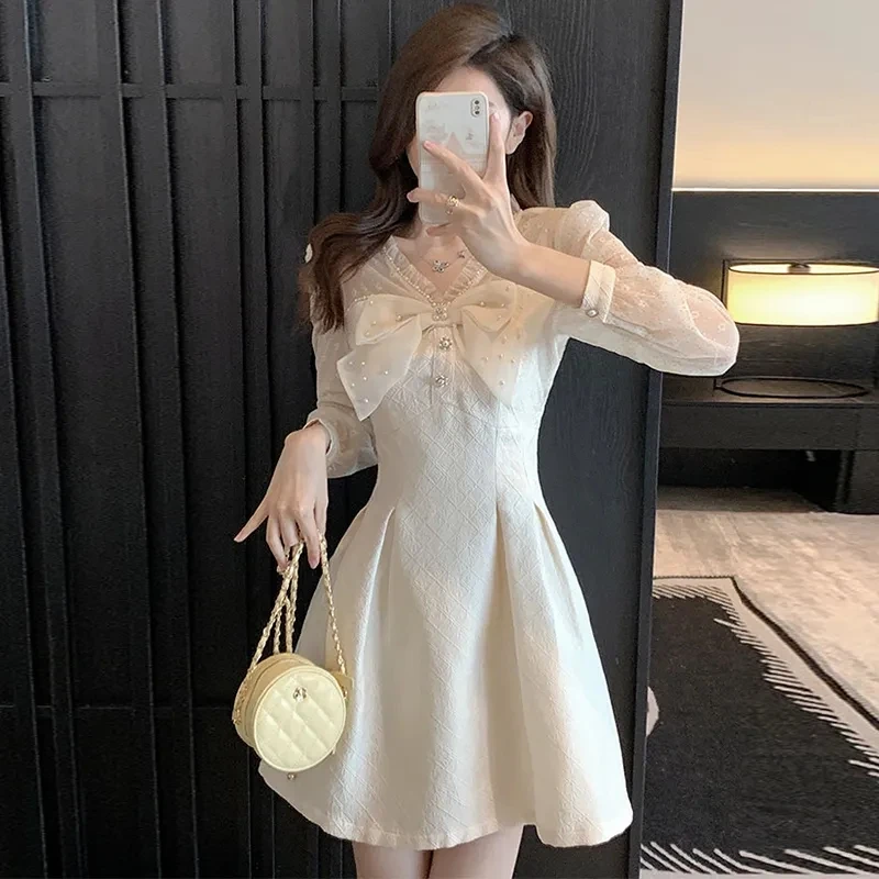 New Spring Vintage Sexy Chiffon Patchwork Tweed Mini Women Ribbon Bow SLong Sleeve Party Dress
New Spring Vintage Sexy Chiffon Patchwork Tweed Mini Women Ribbon Bow SLong Sleeve Party Dress