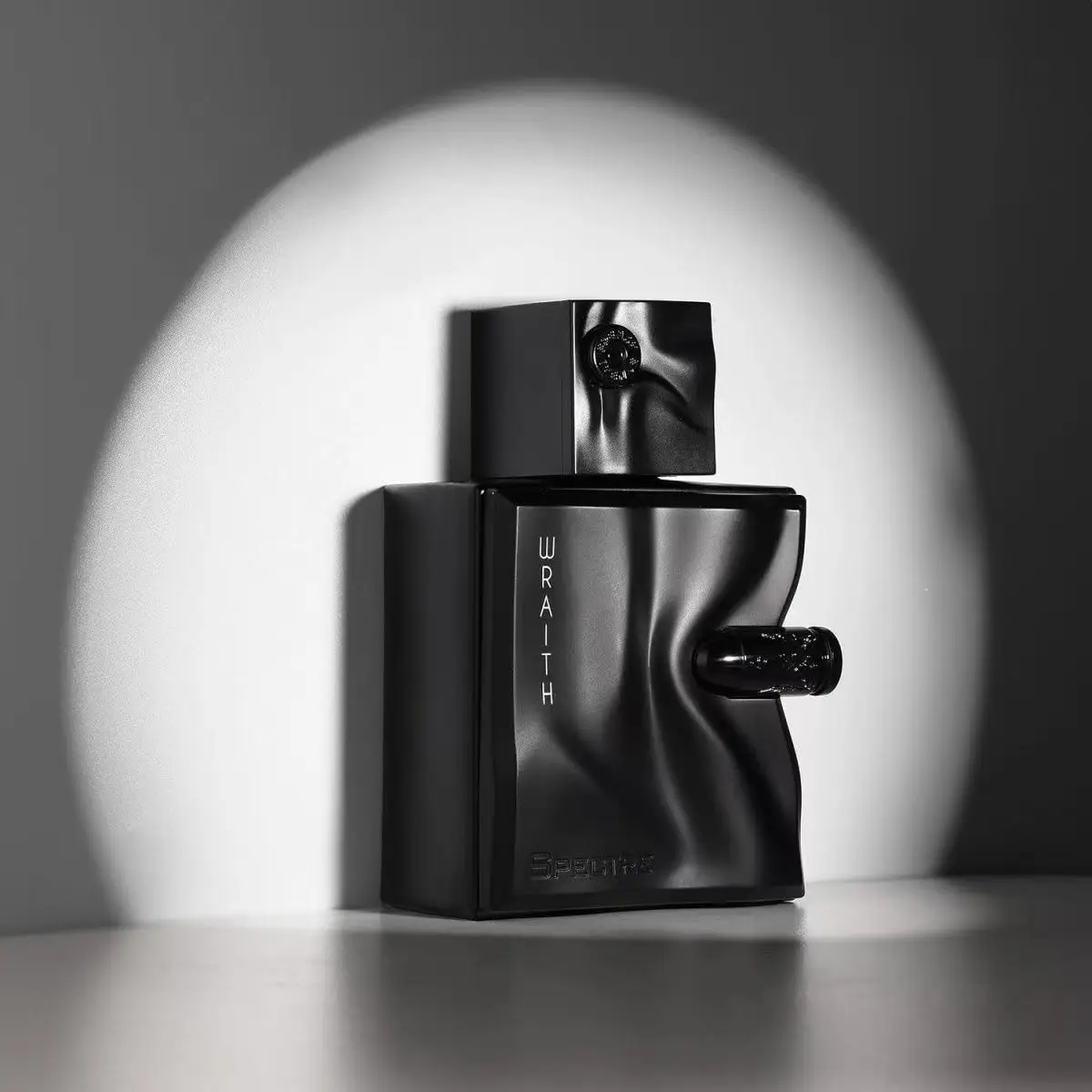 New Fragrance World Ghost Shadow Men's Light essence - Sensual agarwood and spicy pepper - mysterious and lasting signature fragrance, lasting fragrance
New Fragrance World Ghost Shadow Men's Light essence - Sensual agarwood and spicy pepper - mysterious and lasting signature fragrance, lasting fragrance
