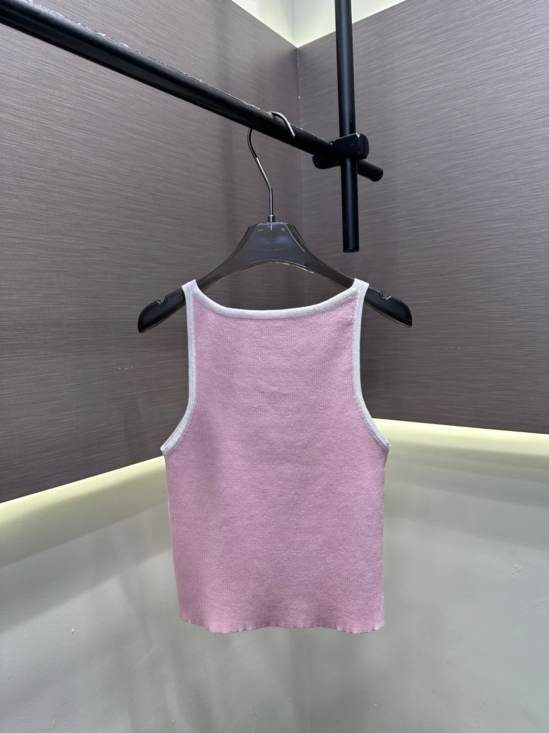 2026 Summer Women's Contrast Piping Crew Neck Rib Tank Top Slim Fit Layering Sleeveless Top ZX139
2026 Summer Women's Contrast Piping Crew Neck Rib Tank Top Slim Fit Layering Sleeveless Top ZX139
