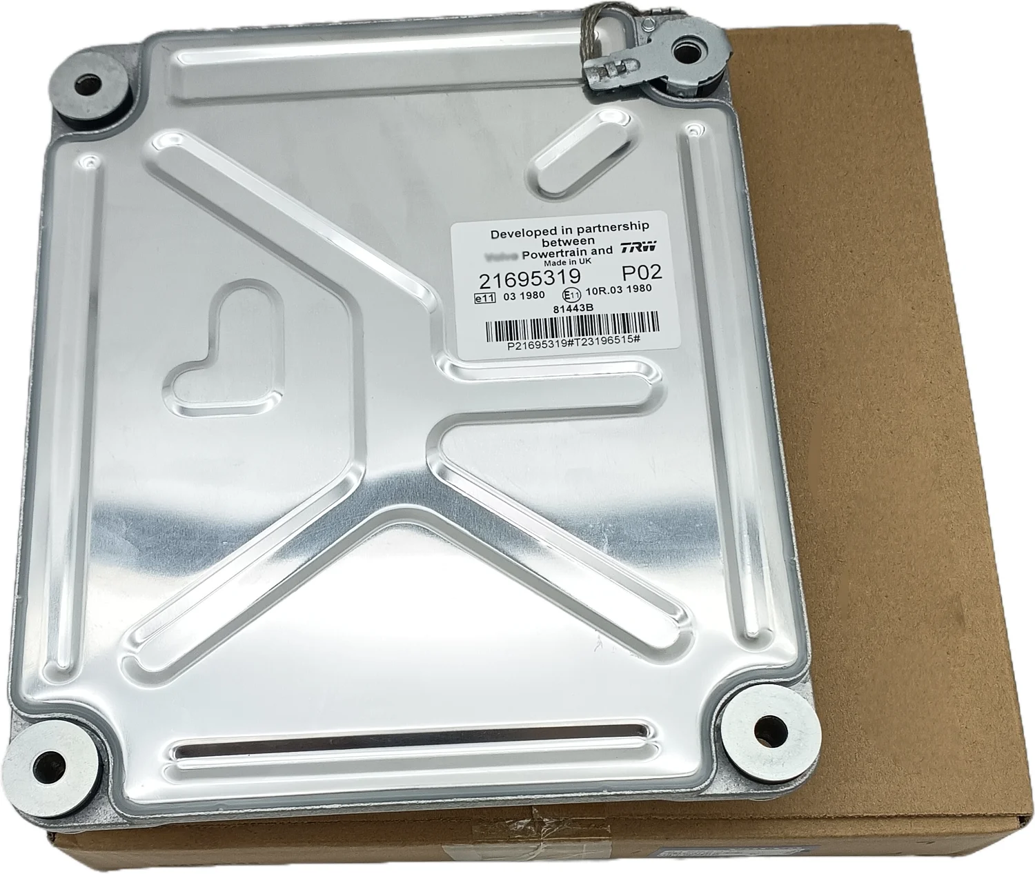 Оригинальный Новый Модуль блока управления двигателем для volvo Penta 21695319 ECU ECM, компьютерная плата для VOLVO Penta TAD941VE TAD1641GE
Оригинальный Новый Модуль блока управления двигателем для volvo Penta 21695319 ECU ECM, компьютерная плата для VOLVO Penta TAD941VE TAD1641GE