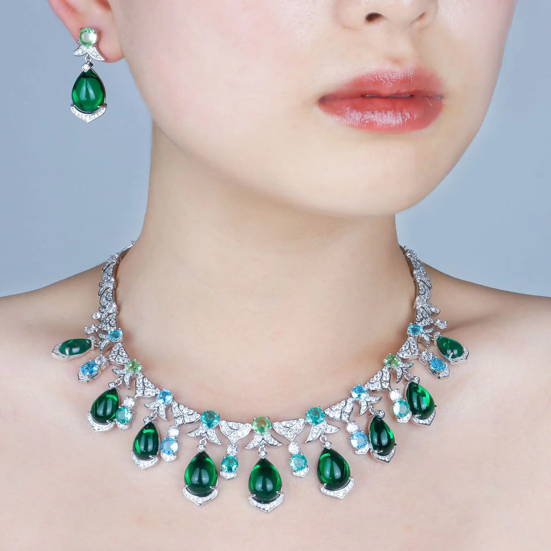 Green Teardrop Gemstone Necklace Earring Set Women Zirconia Fine Jewellery Matching Gown Party Wedding
Green Teardrop Gemstone Necklace Earring Set Women Zirconia Fine Jewellery Matching Gown Party Wedding