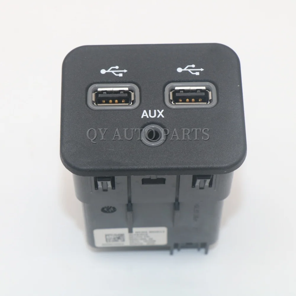 68283703AA Media Center Hub Console USB Port Aux Hub for Chrysler 200 2.4L 3.6L 2017
68283703AA Media Center Hub Console USB Port Aux Hub for Chrysler 200 2.4L 3.6L 2017