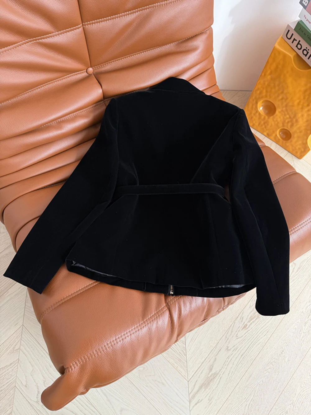 High Quality Autumn Women's Casual Fashion Lapel Zipper Velvet Blet Office Lady Jacket J061Q
High Quality Autumn Women's Casual Fashion Lapel Zipper Velvet Blet Office Lady Jacket J061Q