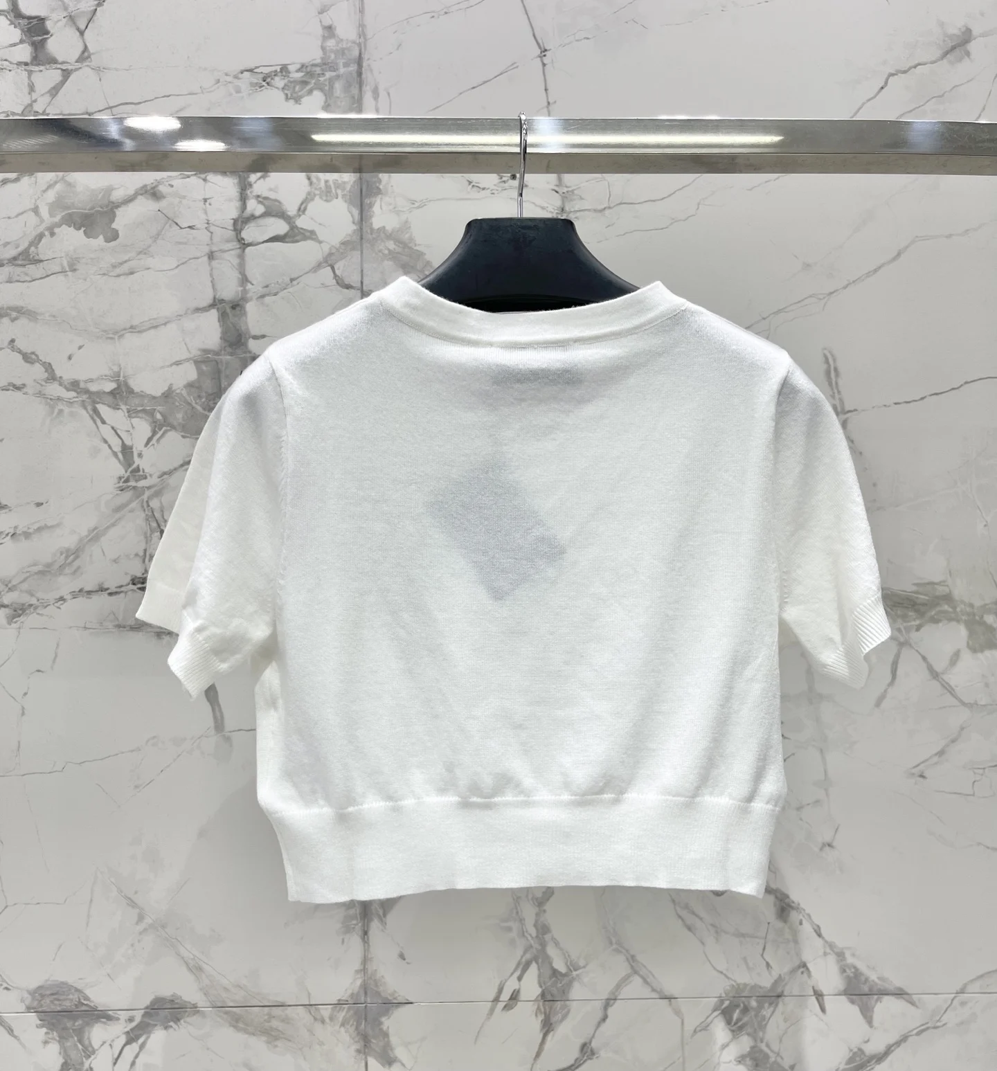 2026 Summer Women's Crew Neck Cropped Knit Top Slim Fit Versatile Short Sleeve Top ZX8895
2026 Summer Women's Crew Neck Cropped Knit Top Slim Fit Versatile Short Sleeve Top ZX8895