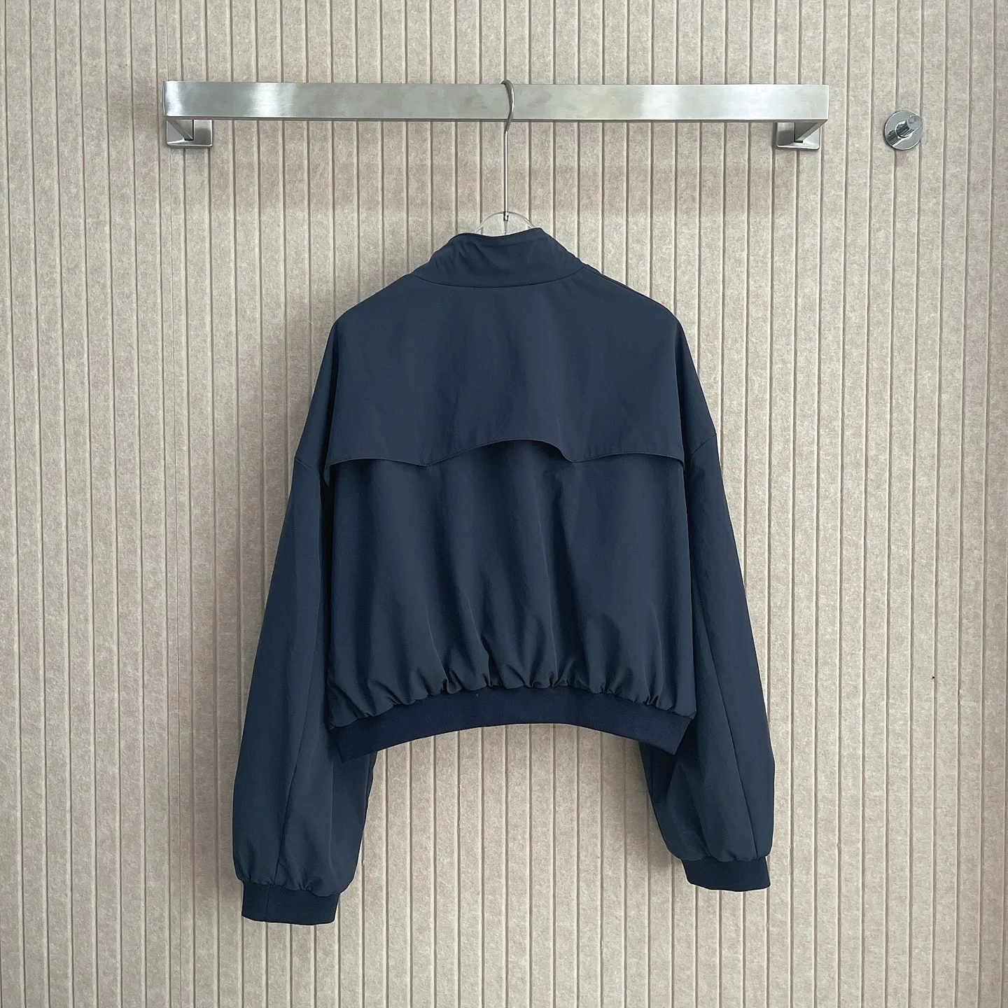 High quality spring and summer women's navy blue waist cinched zipper jacket jacket jacket SU275
High quality spring and summer women's navy blue waist cinched zipper jacket jacket jacket SU275