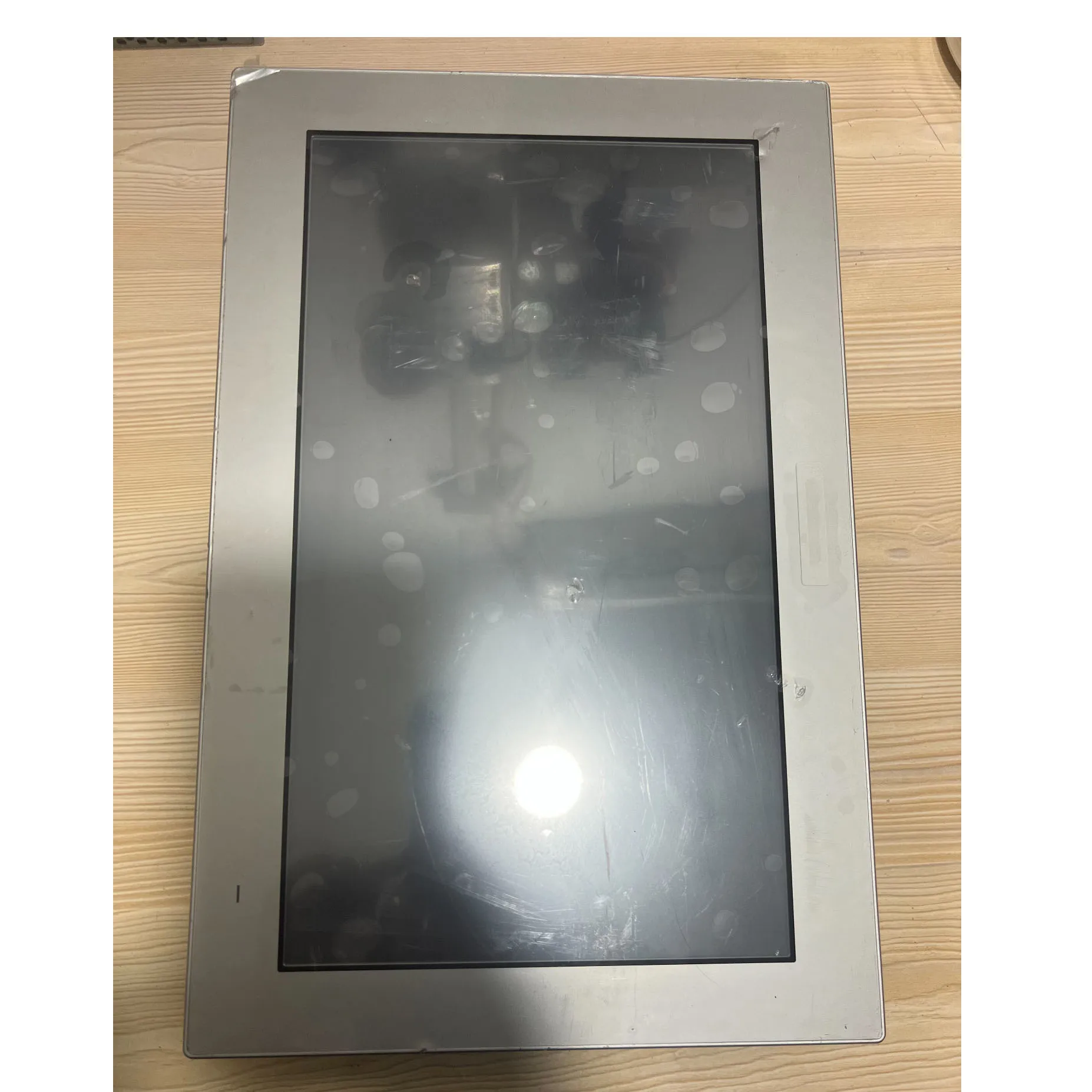 PFXST6700WAD Touch Panel Used in good condition
PFXST6700WAD Touch Panel Used in good condition