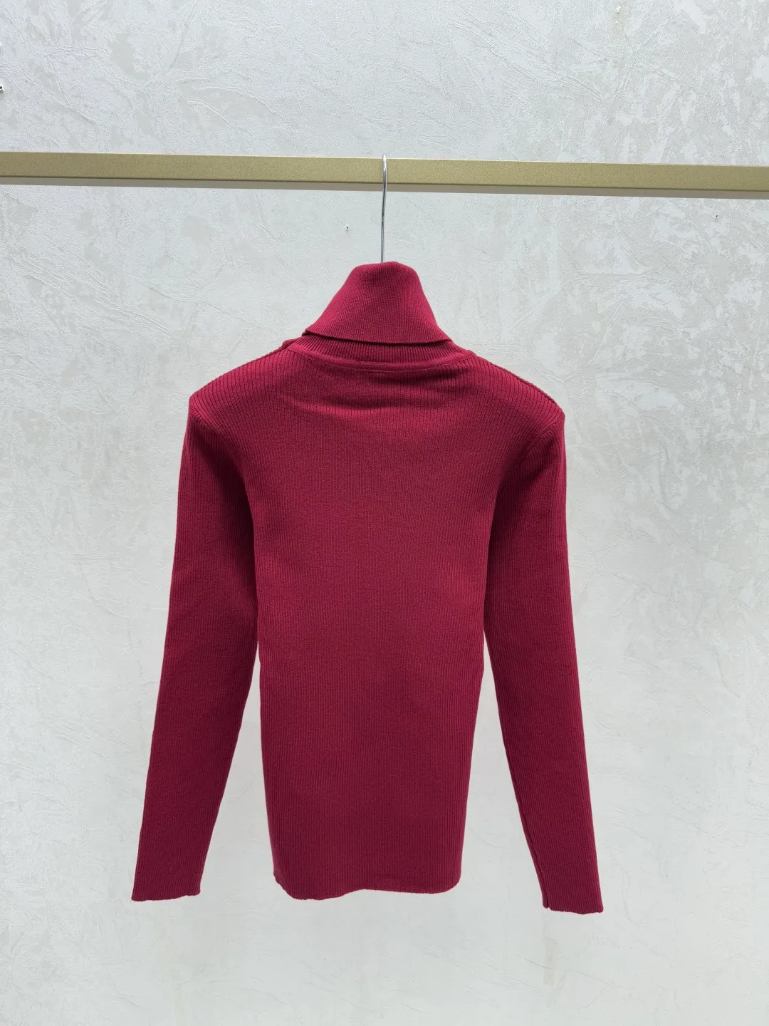 New Women's Fashion Contrasting Color Letter Jacquard High-neck Knitted Long-sleeved Shirt
New Women's Fashion Contrasting Color Letter Jacquard High-neck Knitted Long-sleeved Shirt