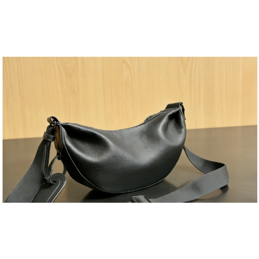 Новая женская модная сумка-полумесяц через плечо с тиснением букв, размер 27*15, без коробки
Новая женская модная сумка-полумесяц через плечо с тиснением букв, размер 27*15, без коробки