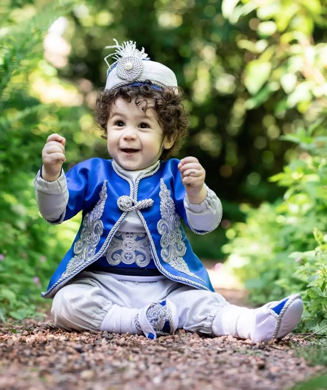 New season Baby Boys 5Pcs Gentleman Suit Kids Fake Vest Formal Outfits Set Bow Tie Long Sleeve Shirt And Tuxedo Vest Pants
New season Baby Boys 5Pcs Gentleman Suit Kids Fake Vest Formal Outfits Set Bow Tie Long Sleeve Shirt And Tuxedo Vest Pants