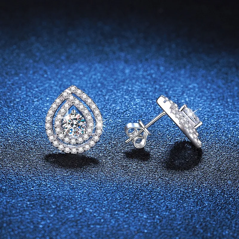 925 Sterling Silver Moissanite Earrings 1CT D Color Luxury Minimalist Stud Jewelry for Women Gift
925 Sterling Silver Moissanite Earrings 1CT D Color Luxury Minimalist Stud Jewelry for Women Gift