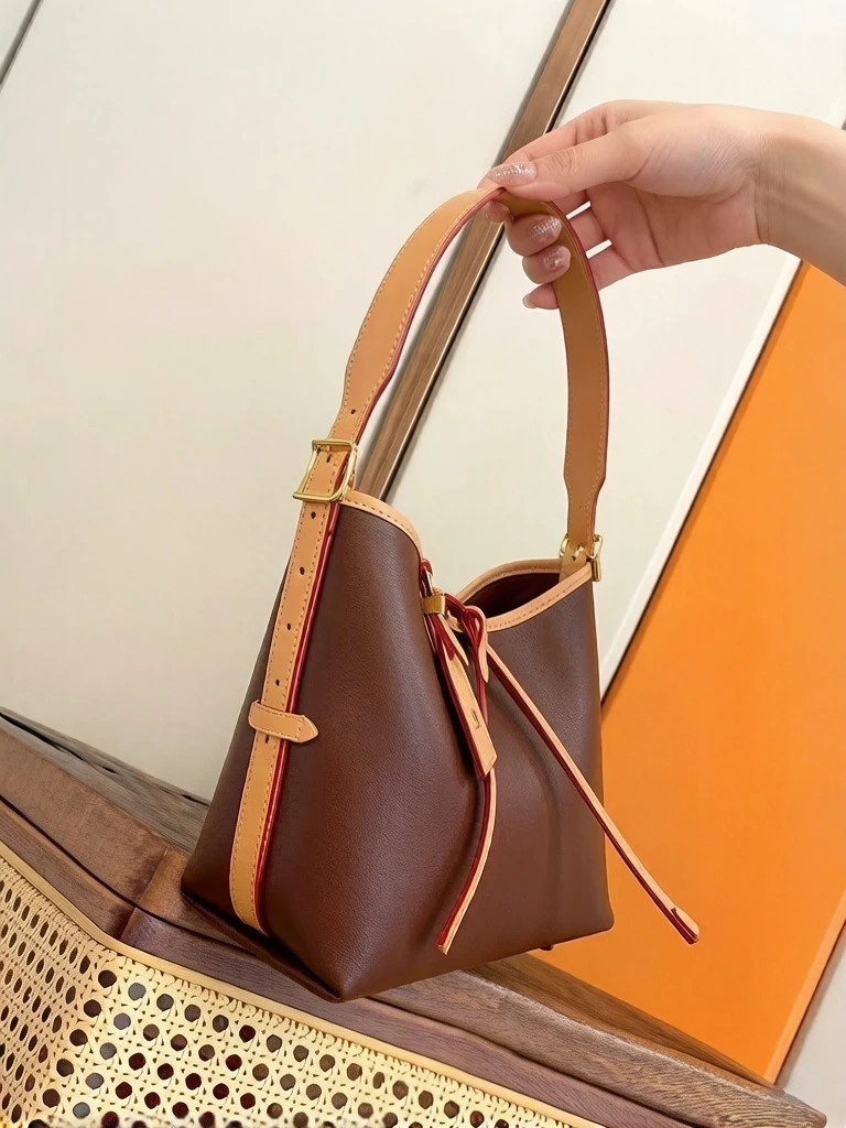 Women's Handbags Women's Bags2026 New Product Launch Women's Handbags Shoulder Bags Crossbody Bags Shopping Bags 05
Women's Handbags Women's Bags2026 New Product Launch Women's Handbags Shoulder Bags Crossbody Bags Shopping Bags 05