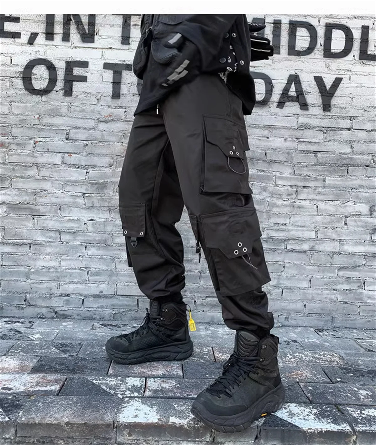 New Joggers Cargo Pants Men Fashion Ribbons Pocket Harem Trousers Sweatpants Men Hip Hop Harajuku Streetwear Casual Pants
New Joggers Cargo Pants Men Fashion Ribbons Pocket Harem Trousers Sweatpants Men Hip Hop Harajuku Streetwear Casual Pants