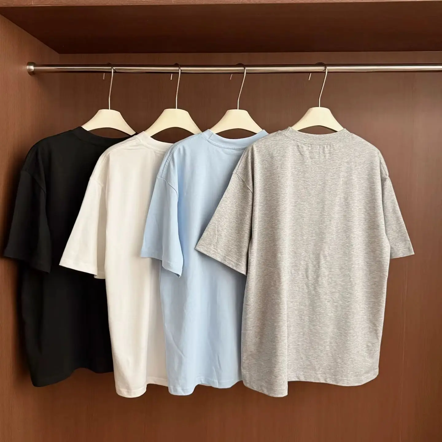 2026 Women Clothes Early Spring Wear Pure Cotton Basic Letter T-Shirt Skin-Friendly Comfortable Versatile Daily Casual Essential
2026 Women Clothes Early Spring Wear Pure Cotton Basic Letter T-Shirt Skin-Friendly Comfortable Versatile Daily Casual Essential