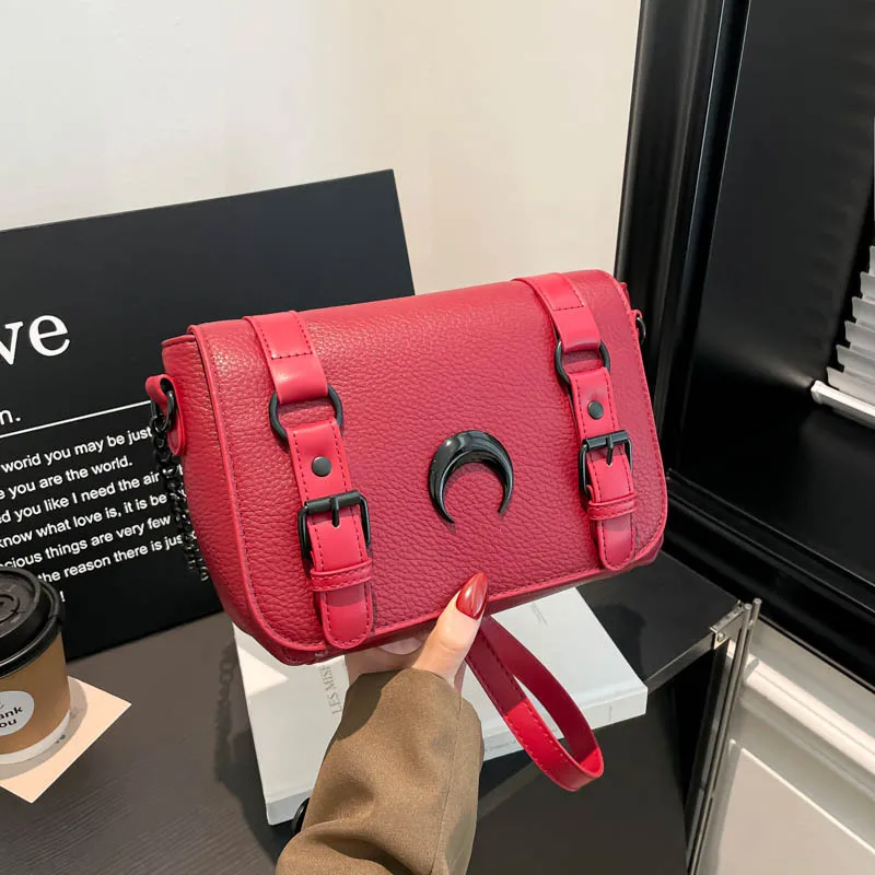 Новая сумка-мессенджер классического дизайна с логотипом полумесяца и луны , подходит для повседневных поездок и можно носить в виде плеча или cr.
Новая сумка-мессенджер классического дизайна с логотипом полумесяца и луны , подходит для повседневных поездок и можно носить в виде плеча или cr.