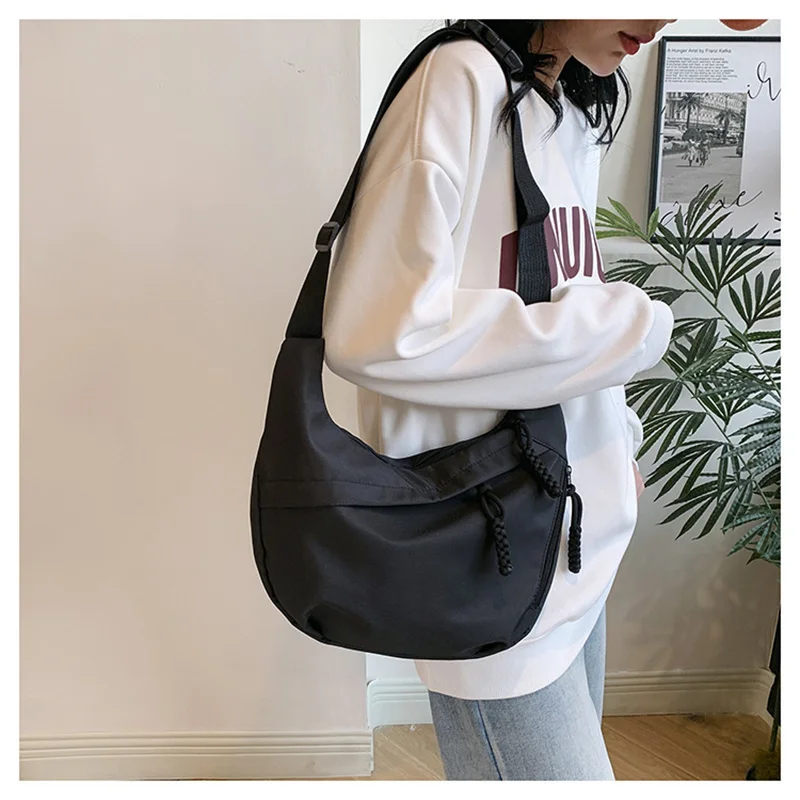 Fashion Nylon Hobo Crossbody Bag, Large Capacity Solid Shoulder Strap Casual Women's Messenger Bag for Girls and Travel
Fashion Nylon Hobo Crossbody Bag, Large Capacity Solid Shoulder Strap Casual Women's Messenger Bag for Girls and Travel