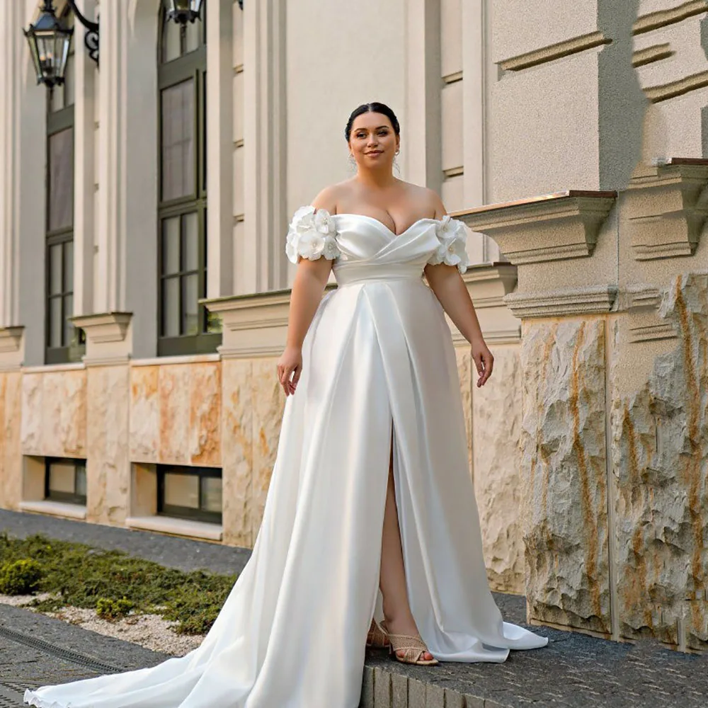 Plus Size Wedding Dress Customized Women Bride Dress Off Shoulder High Slit Pearls 3D Flower Satin A Line Large Size Bridal Gown
Plus Size Wedding Dress Customized Women Bride Dress Off Shoulder High Slit Pearls 3D Flower Satin A Line Large Size Bridal Gown