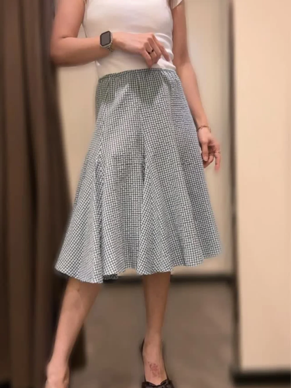 Woman Fashion Fine Plaid Elastic Waist Pleated Skirt High Waist Casual Wavy Wide Skirt Female Elegant Middle Length Skirt
Woman Fashion Fine Plaid Elastic Waist Pleated Skirt High Waist Casual Wavy Wide Skirt Female Elegant Middle Length Skirt