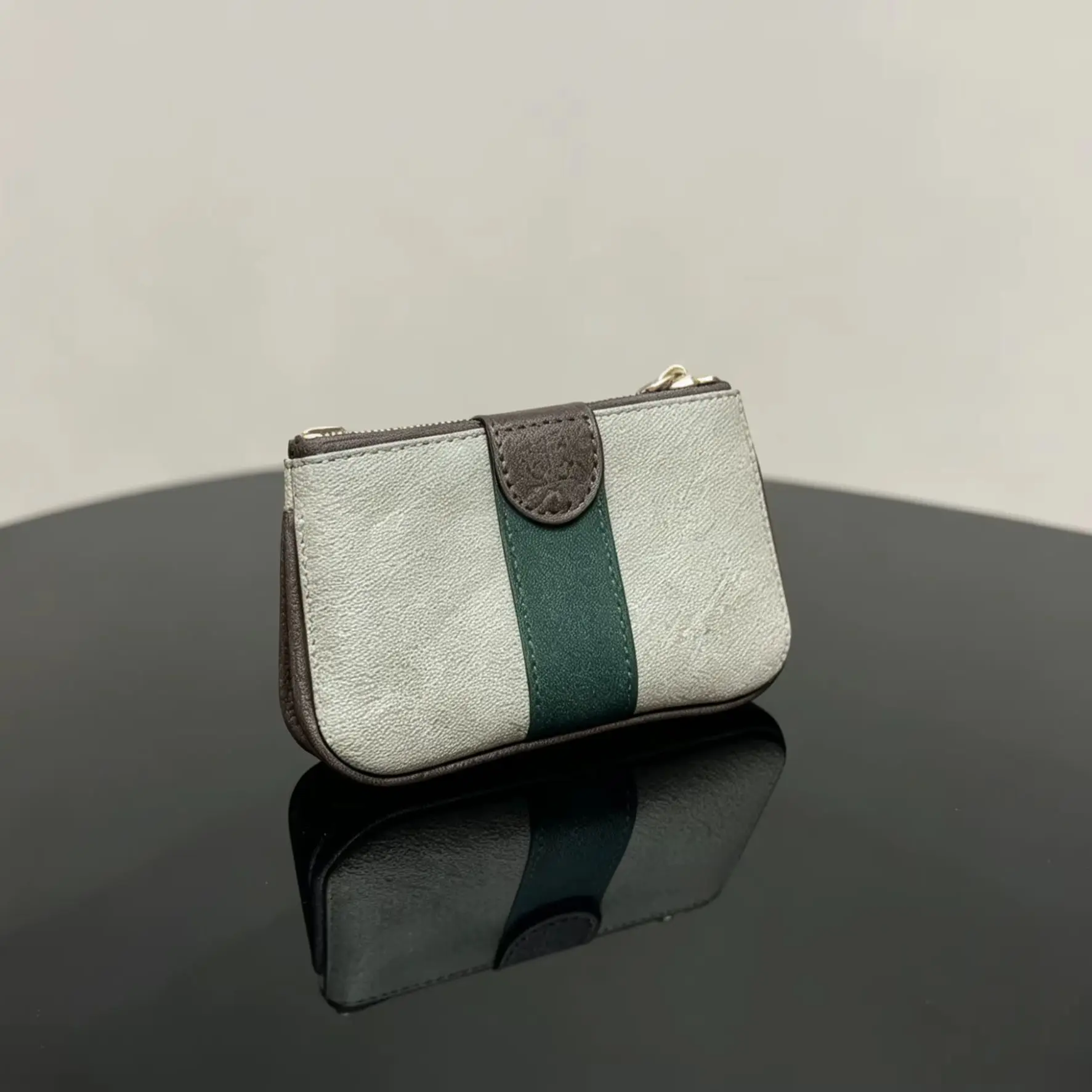 2026 New Women's Coin Purse, Small Wallet, Card Holder, Key Pendant, 14*8cm
2026 New Women's Coin Purse, Small Wallet, Card Holder, Key Pendant, 14*8cm