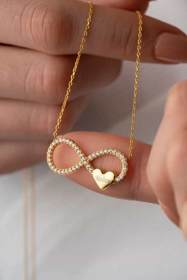 Custom Infinity Necklace with Heart Personalized Name Engraved Gold Plated Cubic Zirconia Pendant for Women Unique GiftChristmas 
Custom Infinity Necklace with Heart Personalized Name Engraved Gold Plated Cubic Zirconia Pendant for Women Unique GiftChristmas