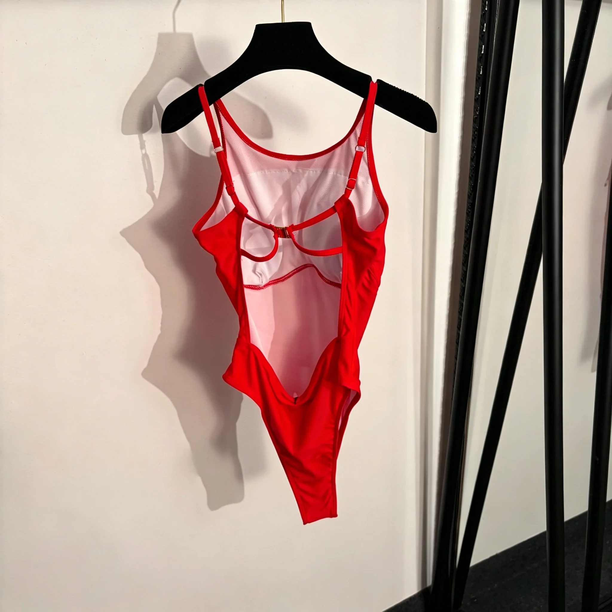 2026 Summer Women's Cutout Open Back One-Piece Swimsuit Adjustable Strap High Cut Sexy Beachwear ZX18597
2026 Summer Women's Cutout Open Back One-Piece Swimsuit Adjustable Strap High Cut Sexy Beachwear ZX18597