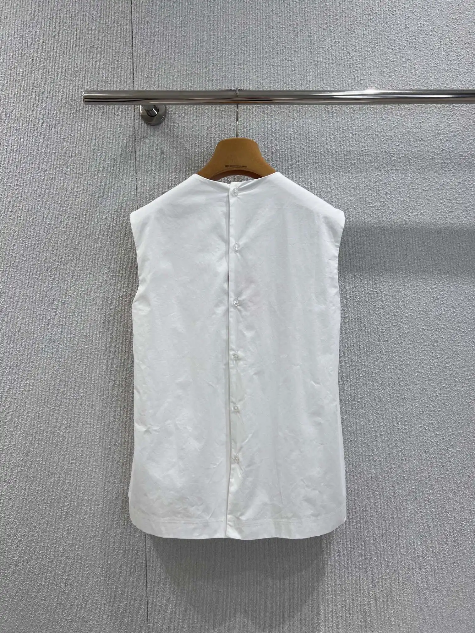 2026 Spring/Summer Imported Pure Cotton Poplin Composite Sleeveless White Vest Top
2026 Spring/Summer Imported Pure Cotton Poplin Composite Sleeveless White Vest Top