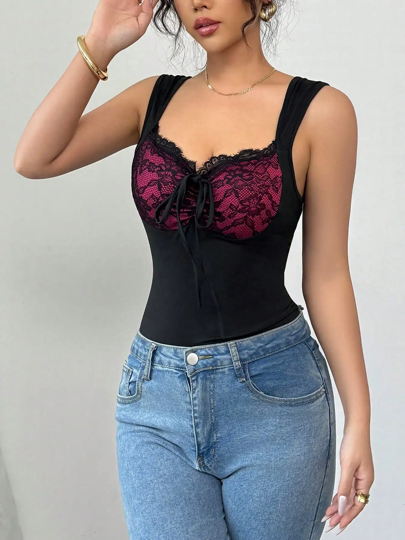 Elegant sexy suspender chest cup lace lining patchwork black double grinding bow decorative spring and summer women's jumpsuit
Elegant sexy suspender chest cup lace lining patchwork black double grinding bow decorative spring and summer women's jumpsuit