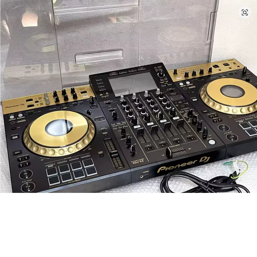 Горячая новинка! Купи 2 — получи 1 бесплатно! Pioneer XDJ-XZ Limited Edition XDJ-XZ со всеми аксессуарами
Горячая новинка! Купи 2 — получи 1 бесплатно! Pioneer XDJ-XZ Limited Edition XDJ-XZ со всеми аксессуарами