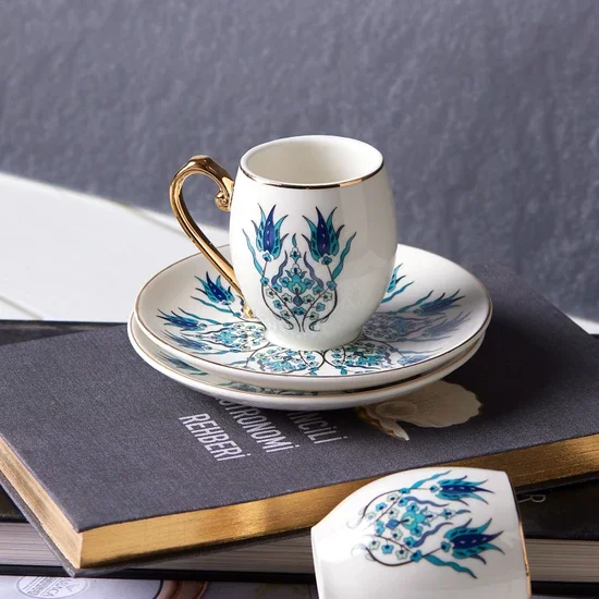 Karaca Iznik Set of 6 Coffee Cups 90 ml Set Content 6 Pcs Coffee Cups 90 ml 6 Pieces
Karaca Iznik Set of 6 Coffee Cups 90 ml Set Content 6 Pcs Coffee Cups 90 ml 6 Pieces