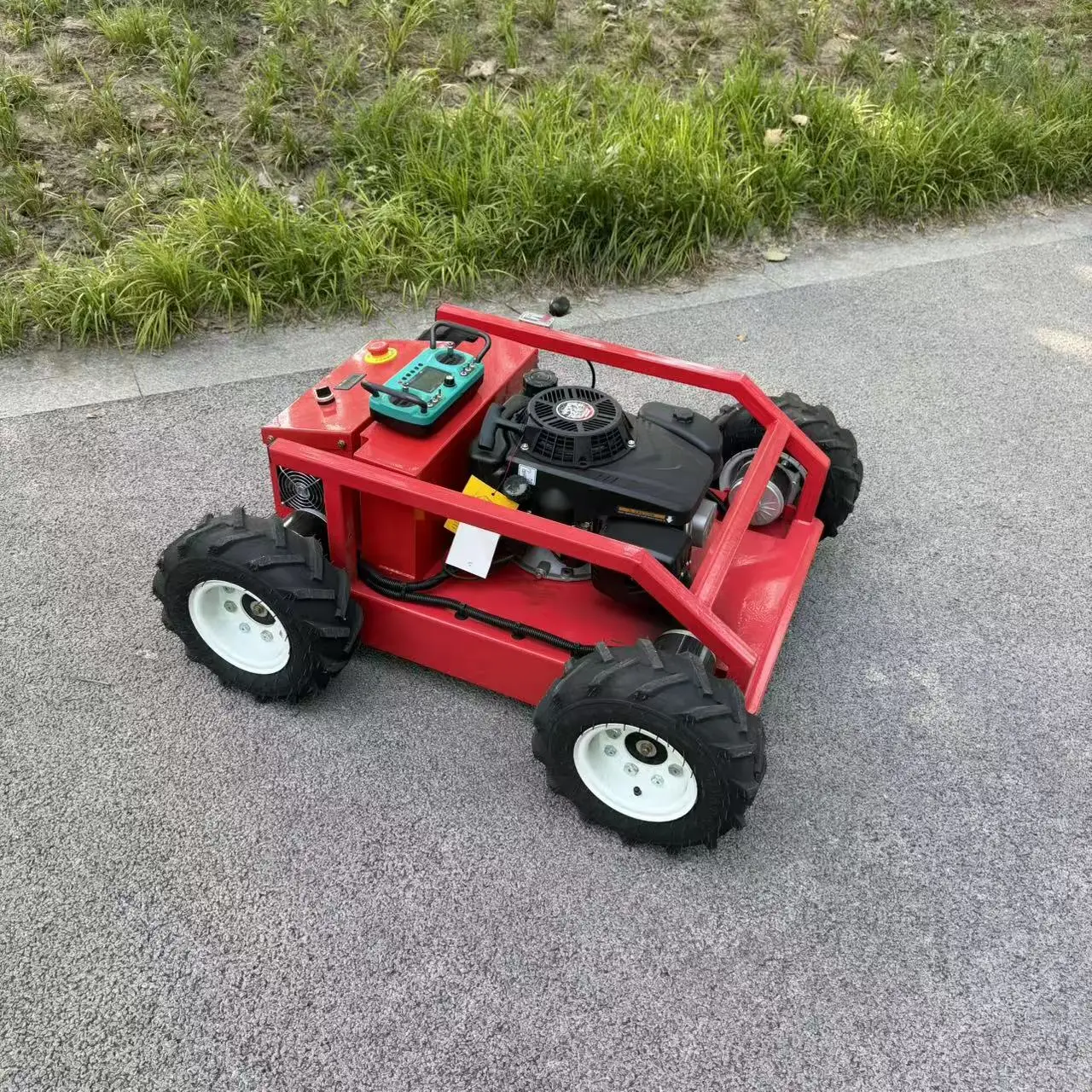 Customized Small 4WD Robot Lawn Mower with 500mm Cutting Width Remote Control Home Garden Lawn Care Equipment for Easy Operation
Customized Small 4WD Robot Lawn Mower with 500mm Cutting Width Remote Control Home Garden Lawn Care Equipment for Easy Operation