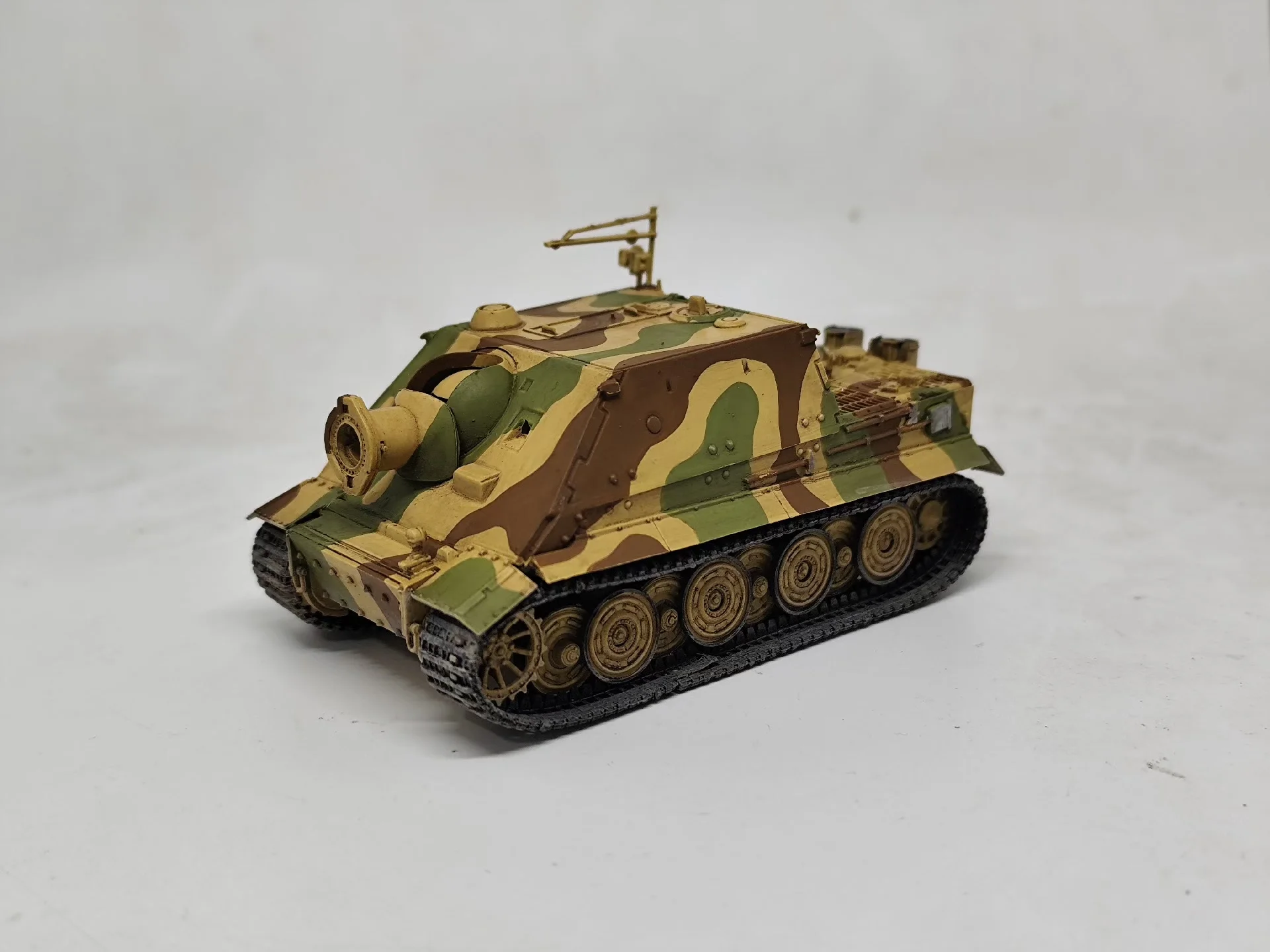 1/72 German Sturmtiger Tank, Handcrafted Finished Model Static decorative ornaments
1/72 German Sturmtiger Tank, Handcrafted Finished Model Static decorative ornaments
