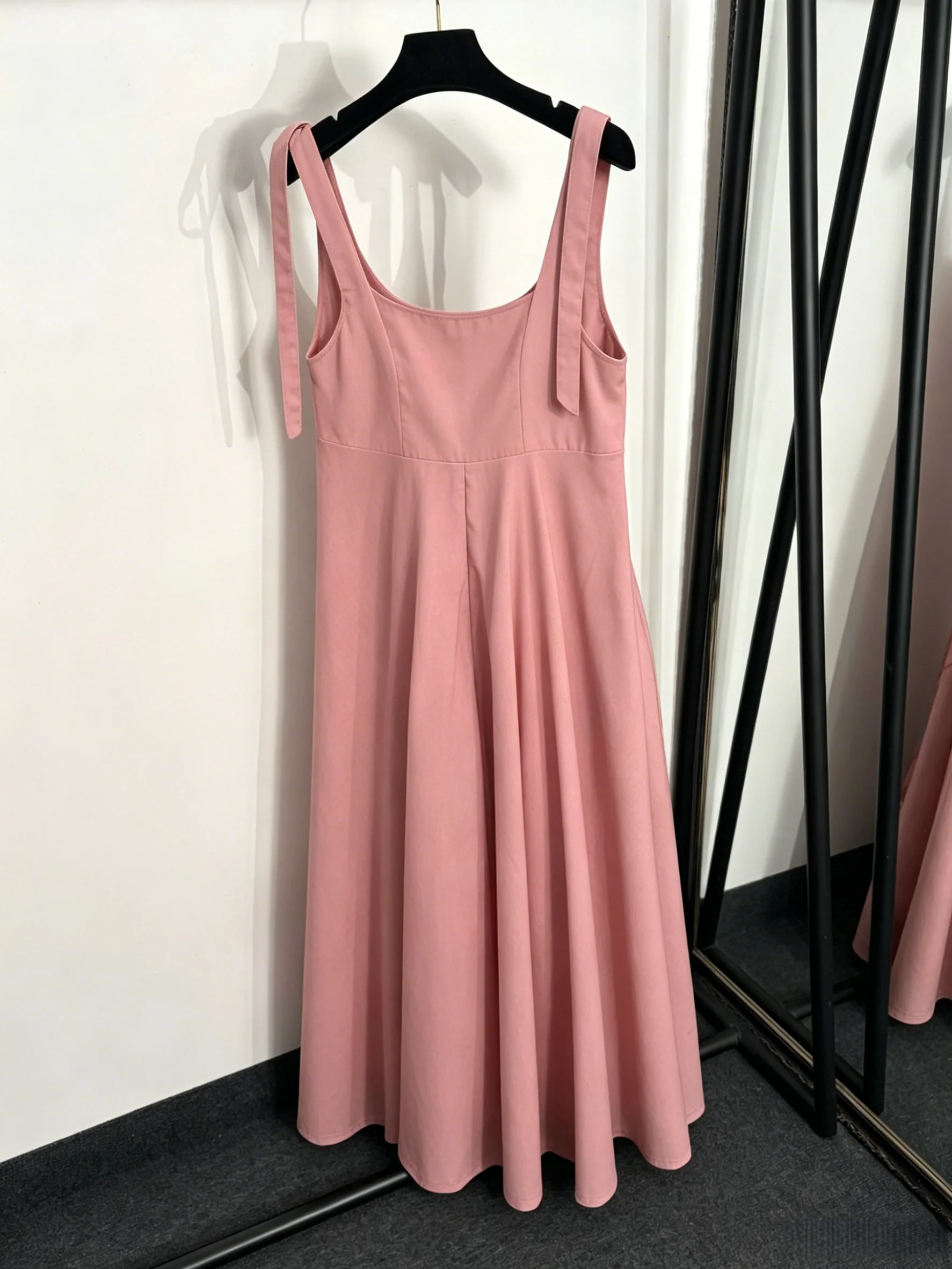 2026 Women's Summer New Minimalist Slim Fit Flare Dress ZX188121
2026 Women's Summer New Minimalist Slim Fit Flare Dress ZX188121