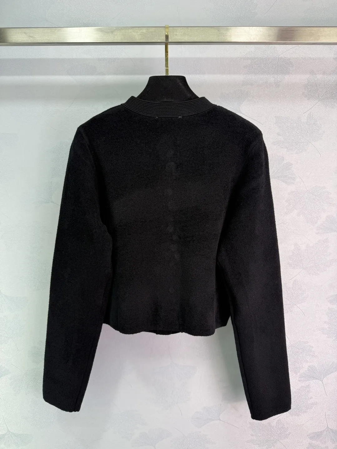 Women Knit New Round Neck Metal Buckle All Kinds Of Clash Color Casual Soft Delicate Fashion Slim Women Coat 2025
Women Knit New Round Neck Metal Buckle All Kinds Of Clash Color Casual Soft Delicate Fashion Slim Women Coat 2025