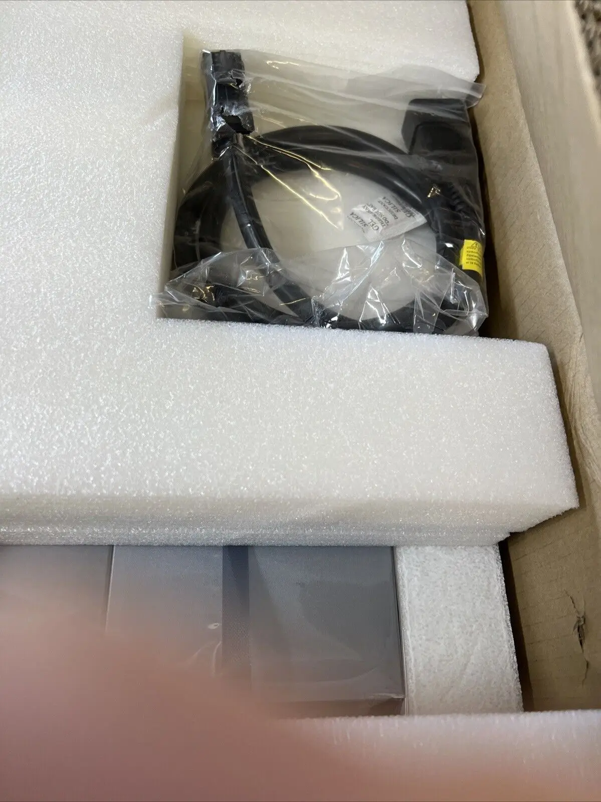 Купите сейчас новинка купите 3 получите 2 бесплатно Новинка Bitmain Antminer S21 188th/s 3290 Вт BTC Майнер стандарт США Продавец с гарантией
Купите сейчас новинка купите 3 получите 2 бесплатно Новинка Bitmain Antminer S21 188th/s 3290 Вт BTC Майнер стандарт США Продавец с гарантией