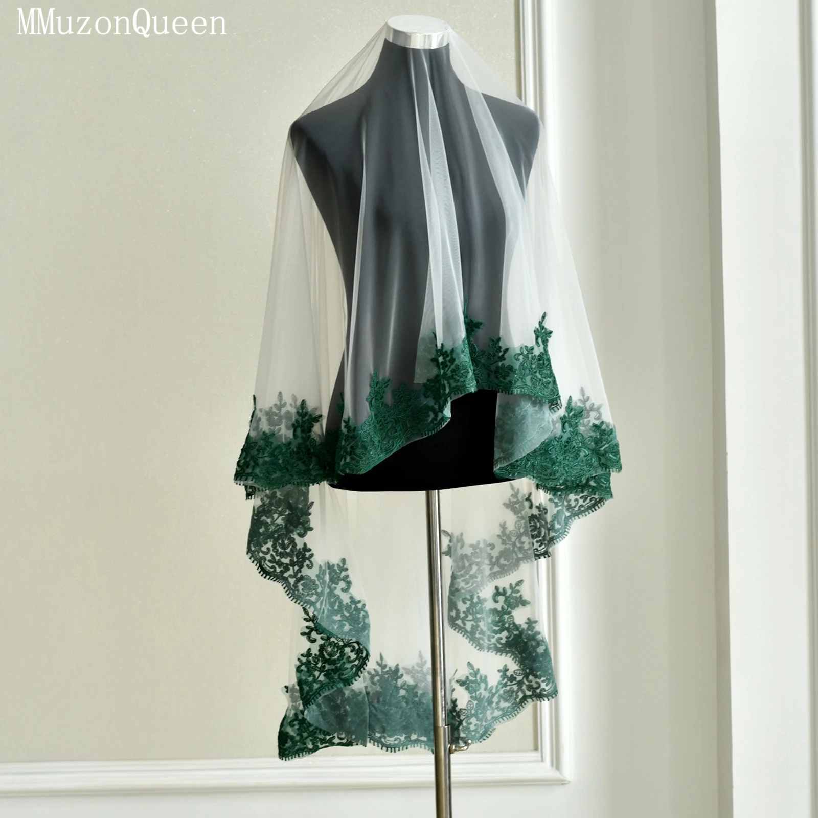 MMQ Green Lace Embroidered Edge No Comb Bridal Veil Outdoor Lawn Wedding Accessories Woman Party Photo M112
MMQ Green Lace Embroidered Edge No Comb Bridal Veil Outdoor Lawn Wedding Accessories Woman Party Photo M112